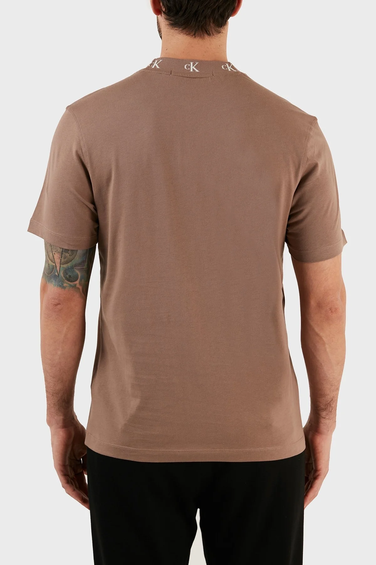 Calvin Klein Organik Pamuklu Relaxed Fit Sıfır Yaka Erkek T Shirt J30J321706 GVE KAHVE - 5