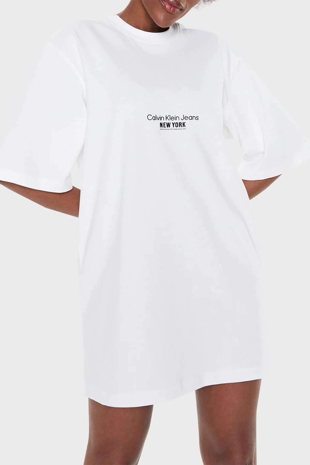 Calvin Klein Organik Pamuklu Relaxed Fit T-shirt J20J220755YAF Bayan Elbise J20J220755 YAF BEYAZ - 1