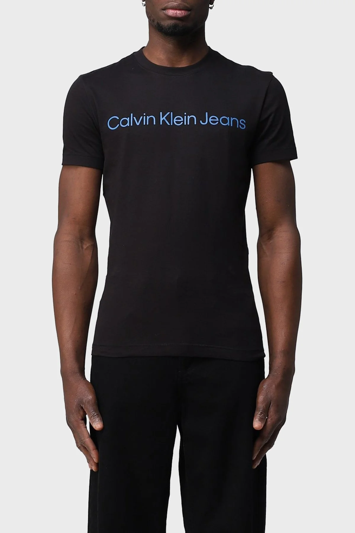 Calvin Klein Organik Pamuklu Slim Fit J30J3223440GO Erkek T Shirt J30J322344 0GO SİYAH - 1