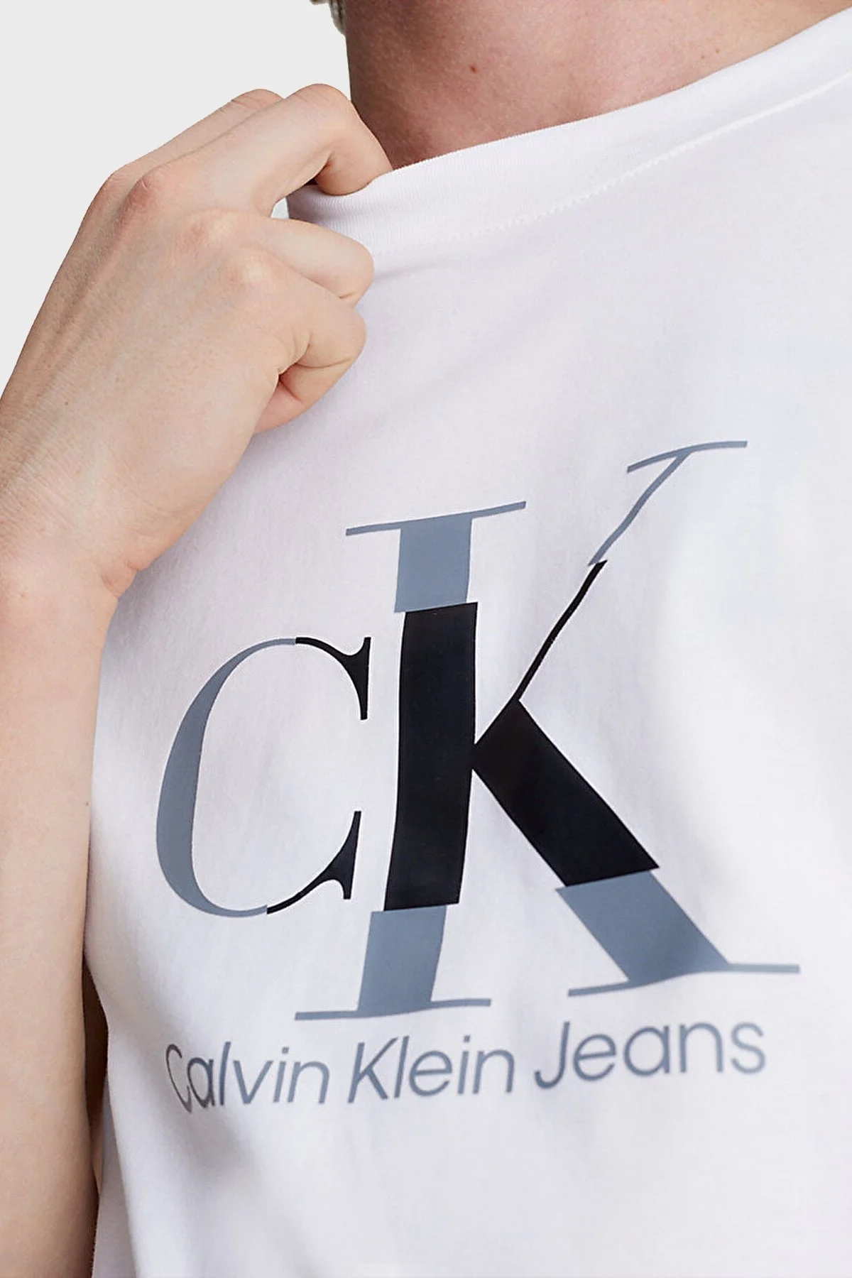 Calvin Klein Organik Pamuklu Slim Fit J30J323299YAF Erkek T Shirt J30J323299 YAF BEYAZ - 7