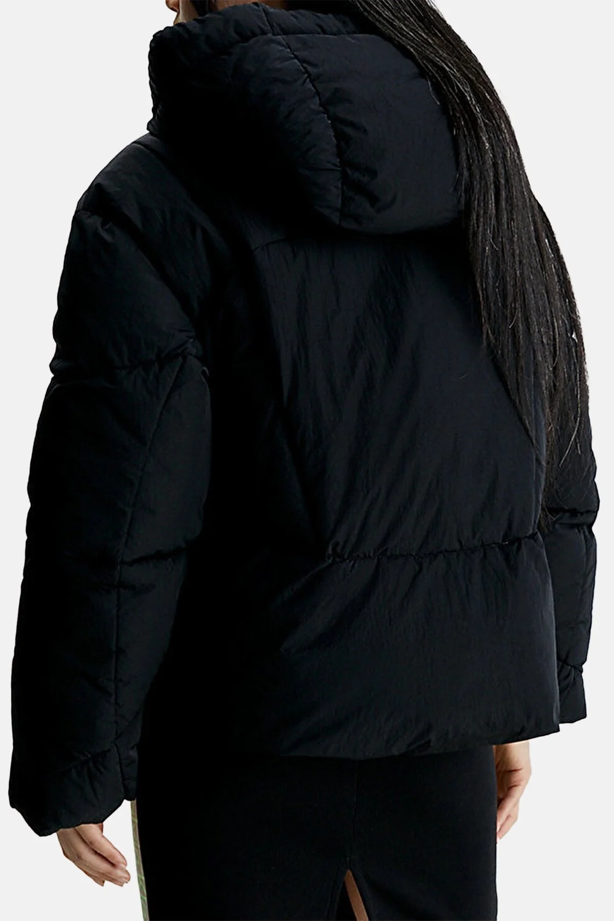 Calvin Klein Oversize Fit Kapüşonlu Kısa Şişme J20J221901BEH Bayan Mont J20J221901 BEH SİYAH - 2