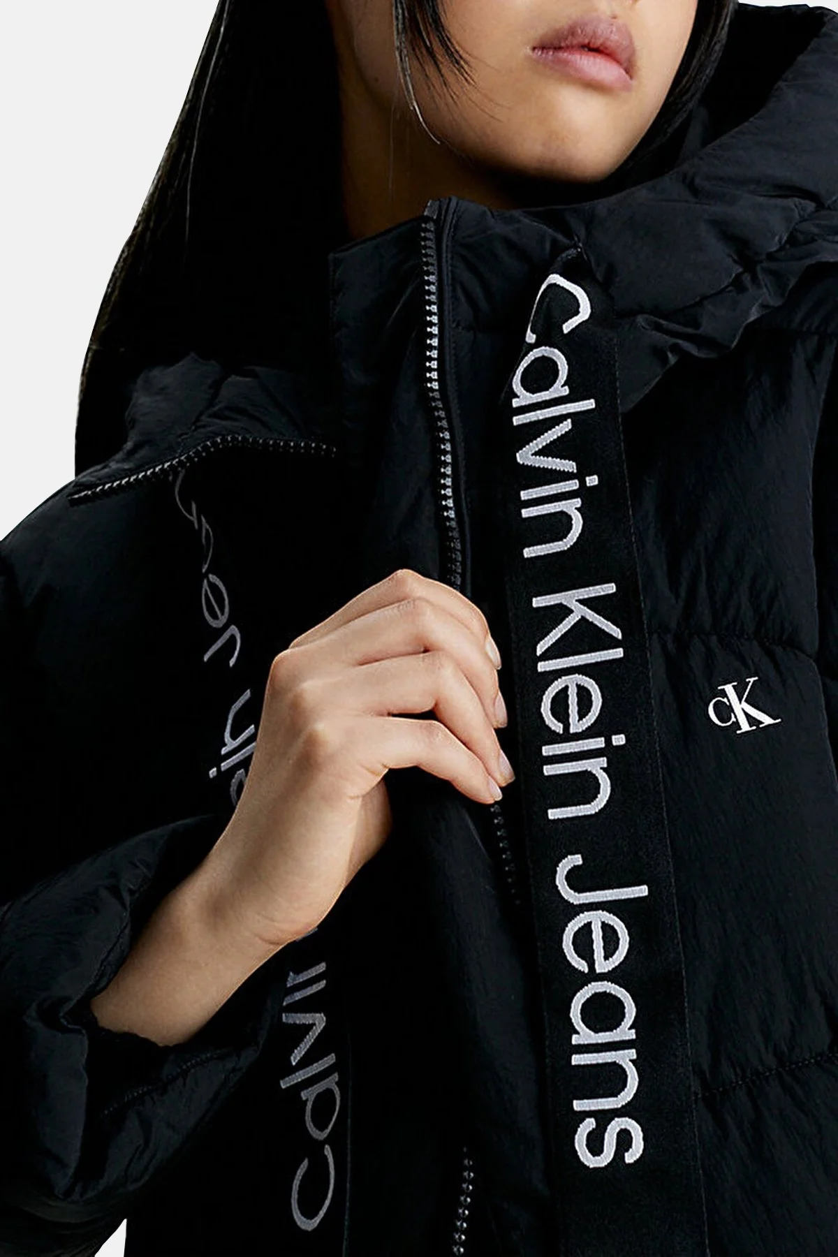 Calvin Klein Oversize Fit Kapüşonlu Kısa Şişme J20J221901BEH Bayan Mont J20J221901 BEH SİYAH - 4