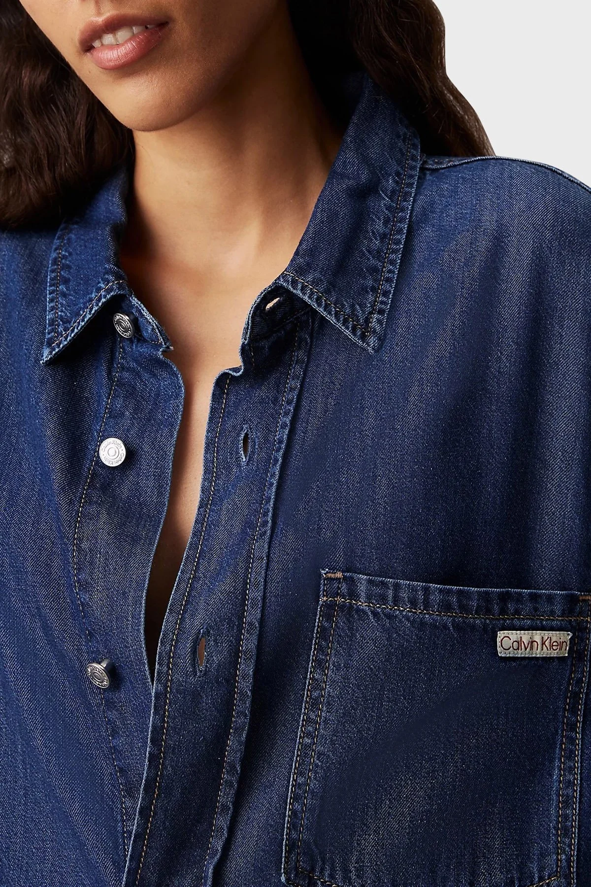 Calvin Klein Pamuk Karışımlı Regular Fit Logolu Kısa Kot J20J2250081BY Bayan Elbise J20J225008 1BY LACİVERT - 6