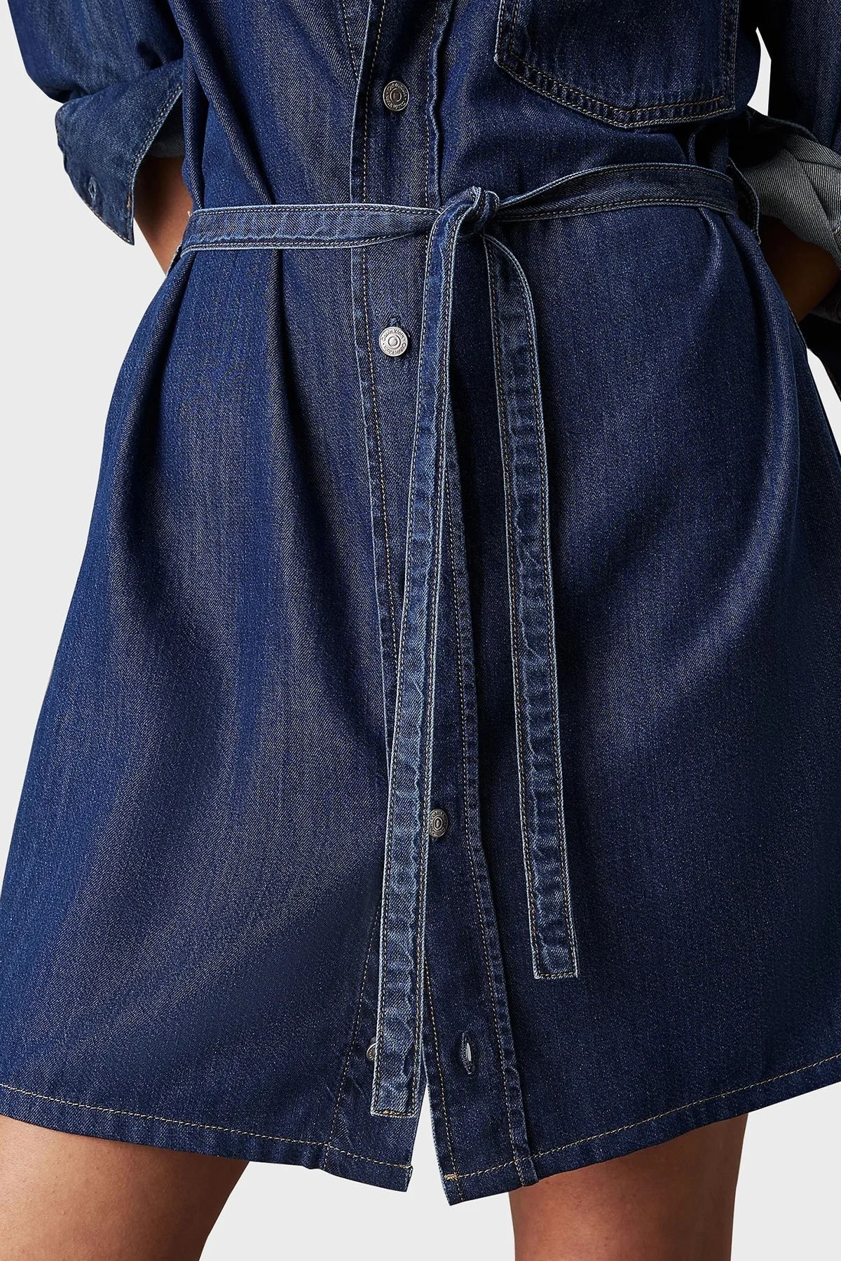 Calvin Klein Pamuk Karışımlı Regular Fit Logolu Kısa Kot J20J2250081BY Bayan Elbise J20J225008 1BY LACİVERT - 8