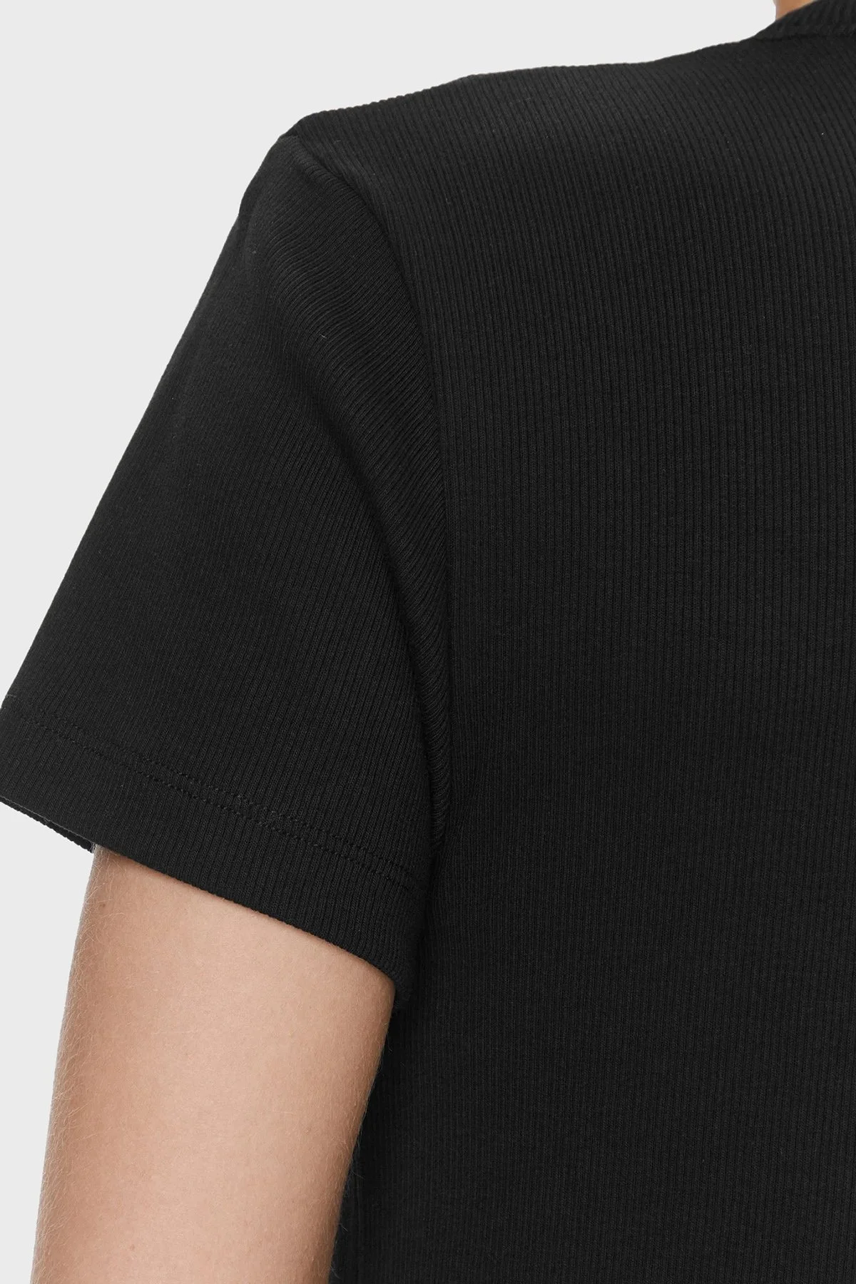 Calvin Klein Pamuklu Bisiklet Yaka Regular Fit J20J222687BEH Bayan T Shirt J20J222687 BEH SİYAH - 5