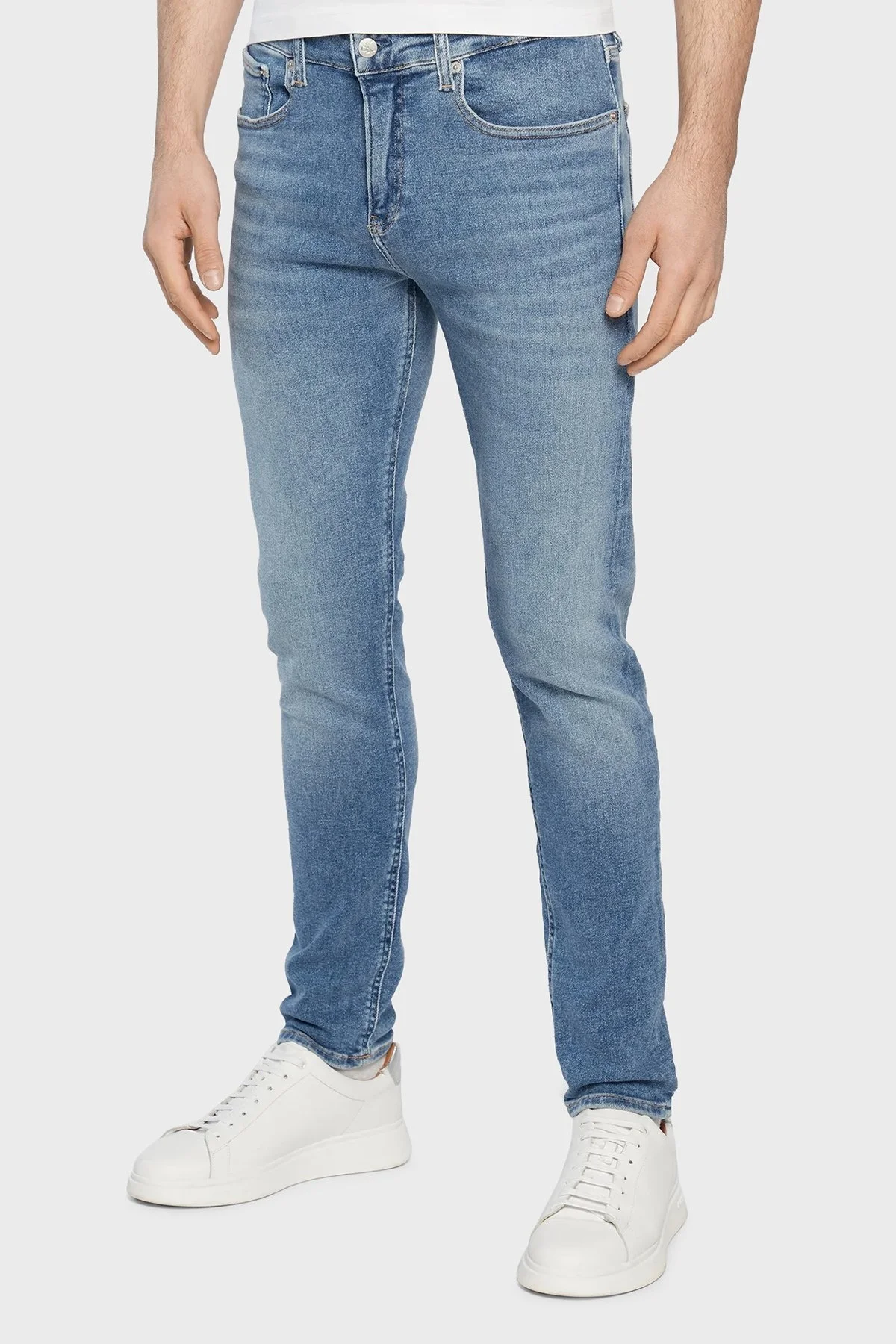 Calvin Klein Pamuklu Düşük Bel Dar Paça Skinny Fit Pantolon Erkek Kot Pantolon J30J322413 1A4 MAVİ - 2