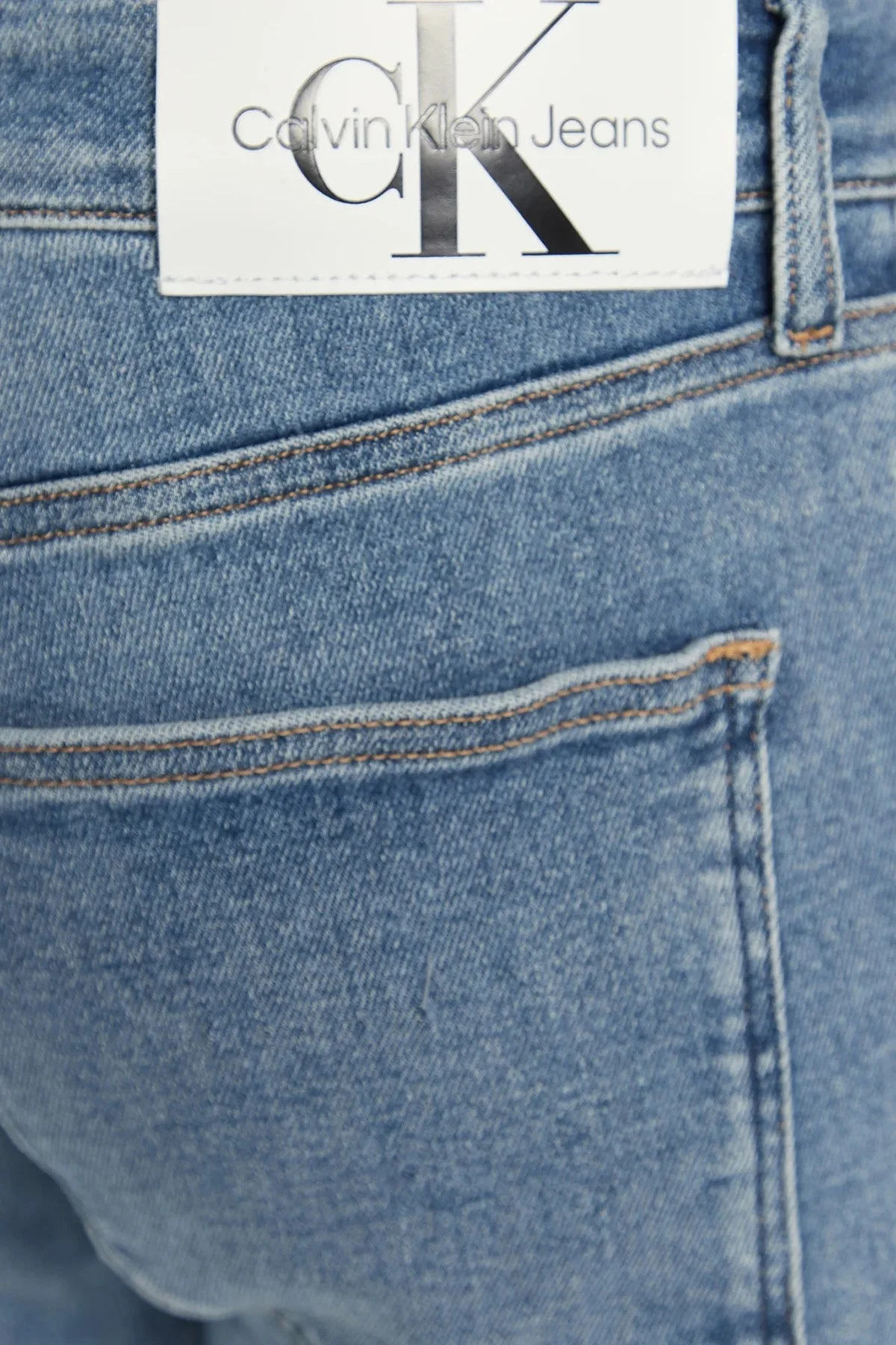 Calvin Klein Pamuklu Düşük Bel Dar Paça Skinny Fit Pantolon Erkek Kot Pantolon J30J322413 1A4 MAVİ - 5