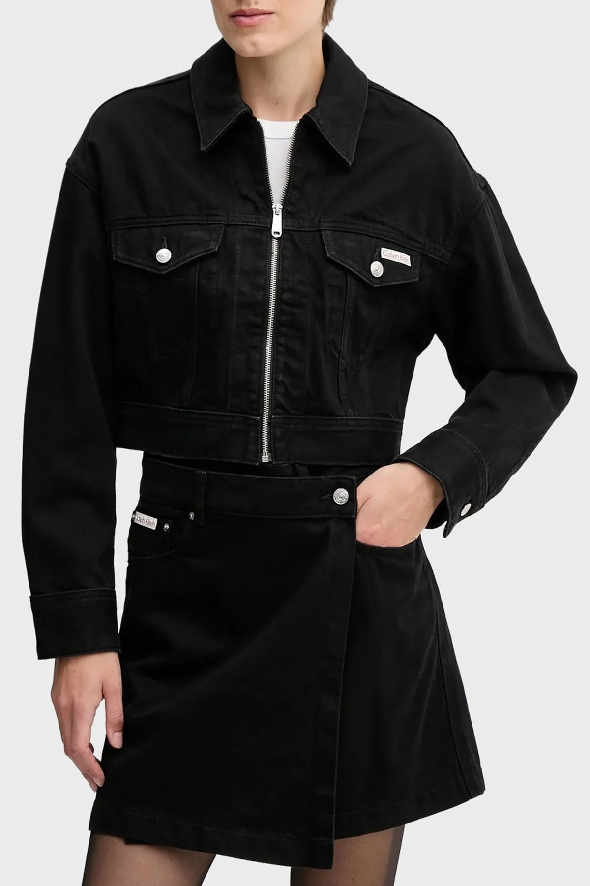 Calvin Klein Pamuklu Fitted Fit Fermuarlı Kısa LV047D779GTWM Bayan Kot Ceket LV047D779G TWM SİYAH - 1