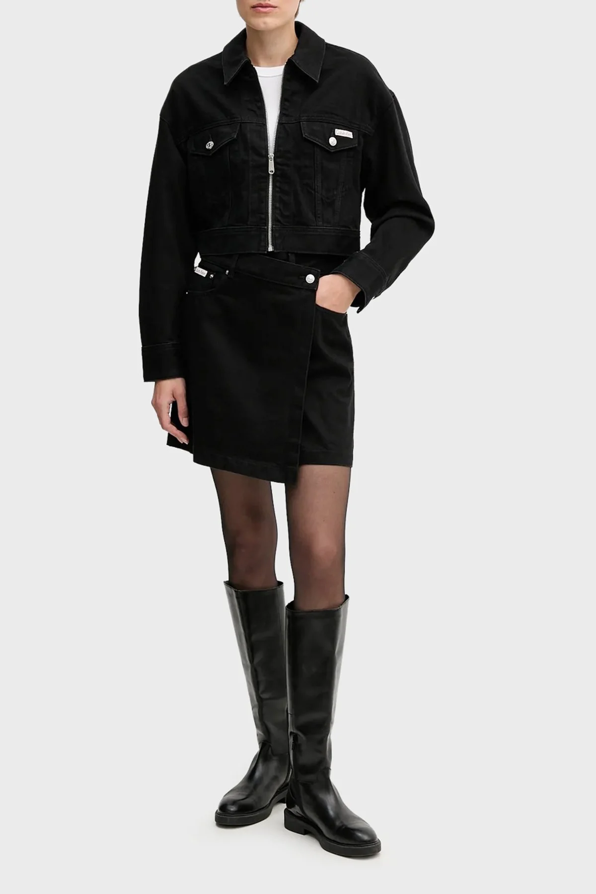Calvin Klein Pamuklu Fitted Fit Fermuarlı Kısa LV047D779GTWM Bayan Kot Ceket LV047D779G TWM SİYAH - 2