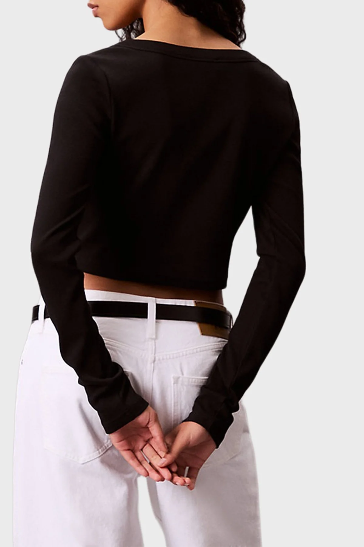 Calvin Klein Pamuklu Fitted Fit V Yaka Fitilli Kısa LV047C204GUB1 Bayan Hırka LV047C204G UB1 SİYAH - 3