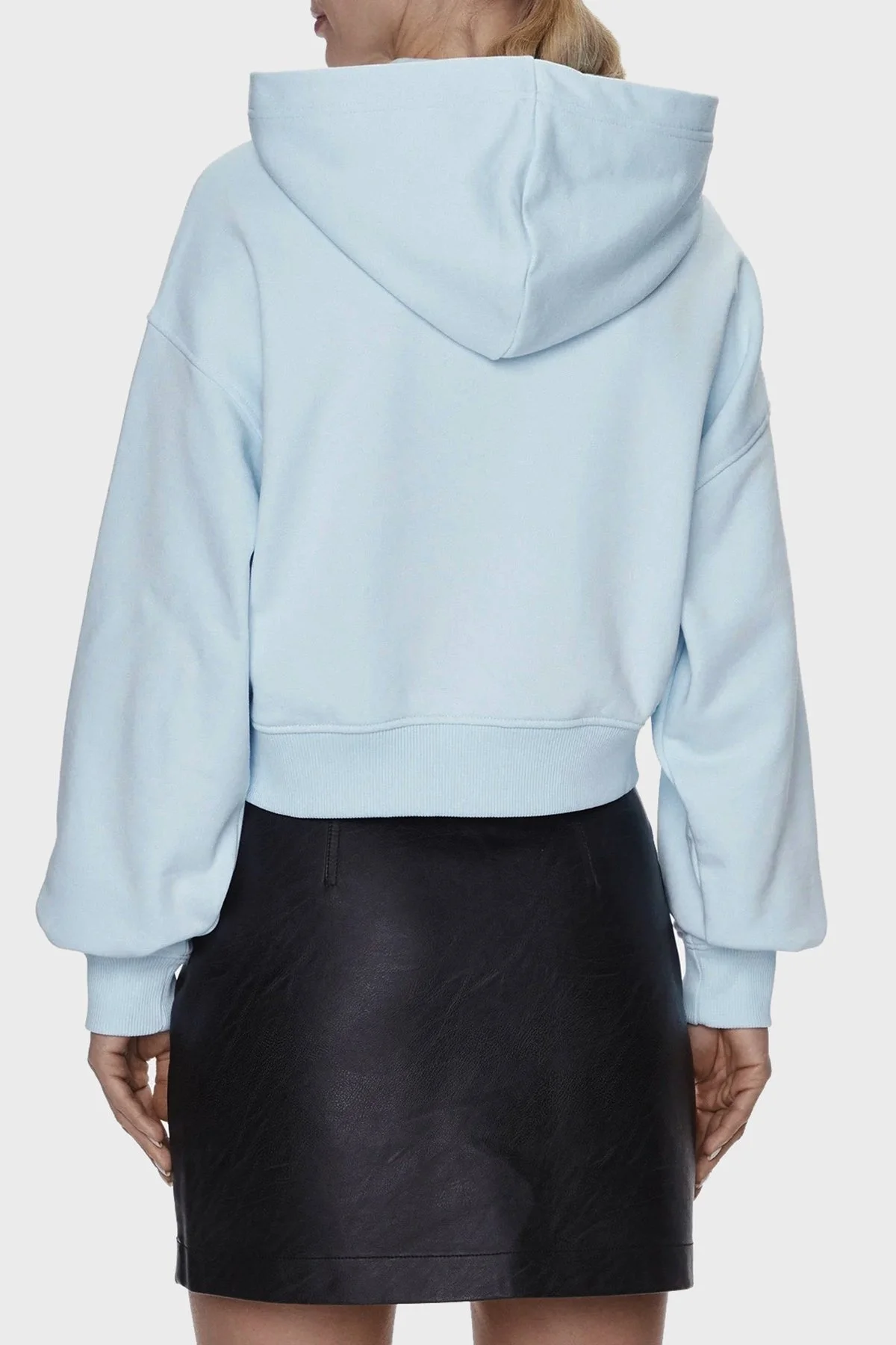 Calvin Klein Pamuklu Kapüşonlu Relaxed Fit Crop J20J222885CYR Bayan Sweat J20J222885 CYR AÇIK MAVİ - 3