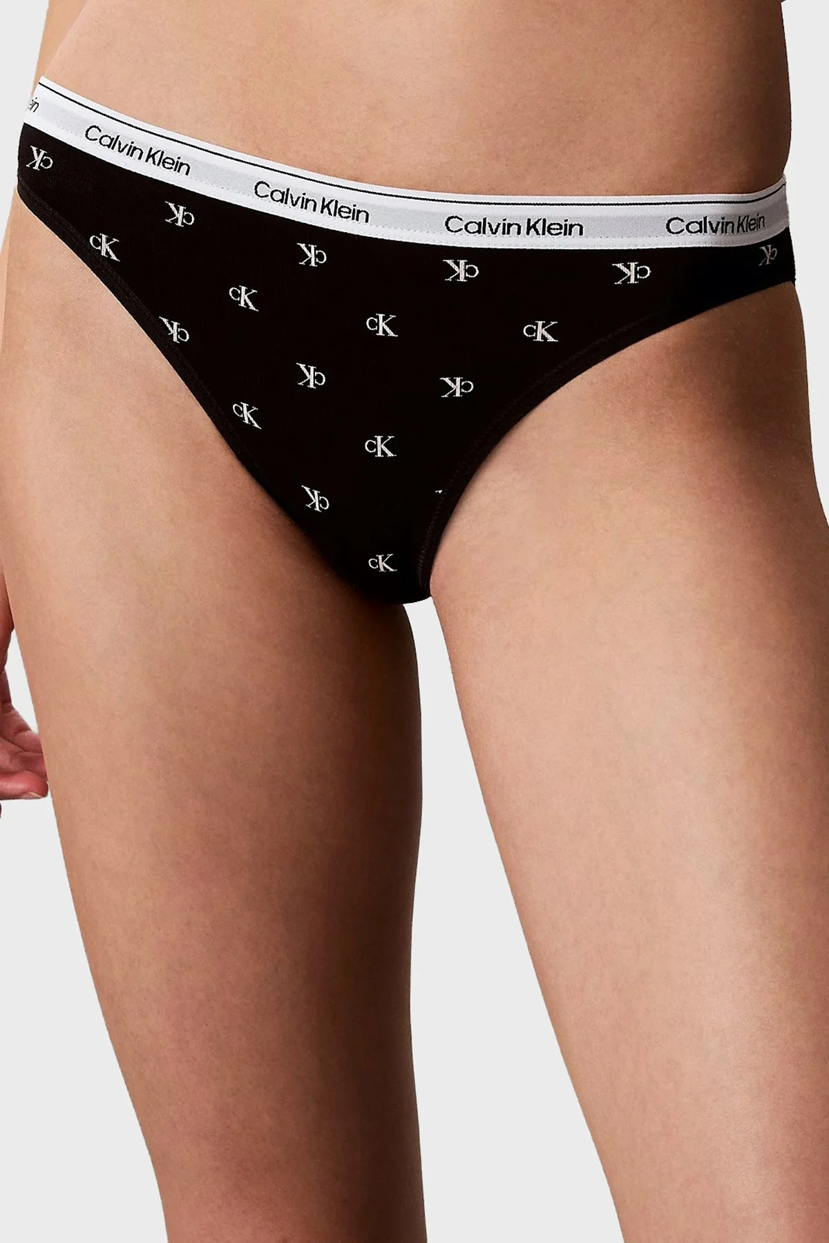 Calvin Klein Pamuklu Logolu 5 Pack 000QD5208E3IX Bayan Külot 000QD5208E 3IX SİYAH-GRİ-FUŞYA-SİYAH-SİYAH - 5