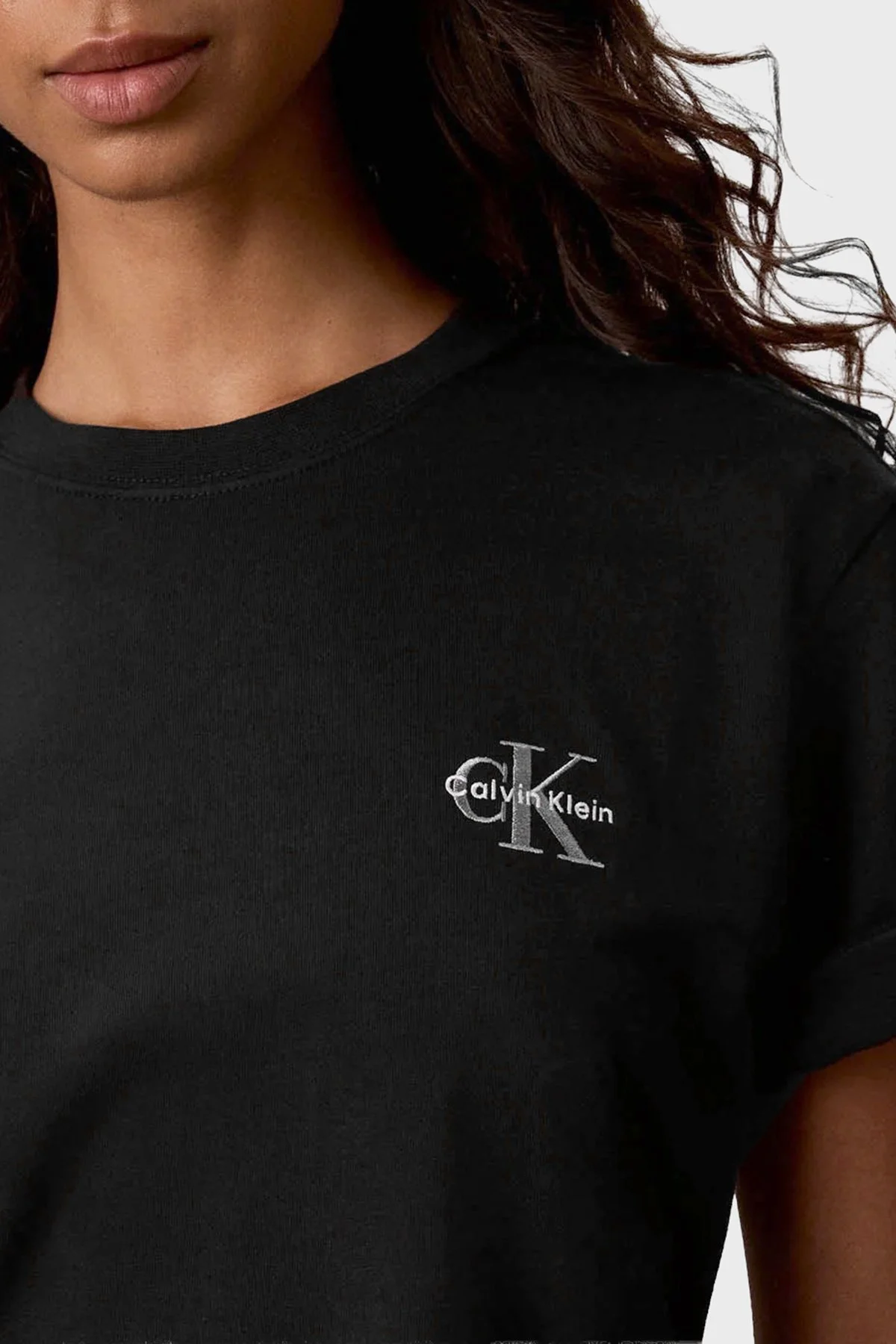 Calvin Klein Pamuklu Logolu Bisiklet Yaka LV047G826GUB1 Kadın T Shirt LV047G826G UB1 Siyah - 4
