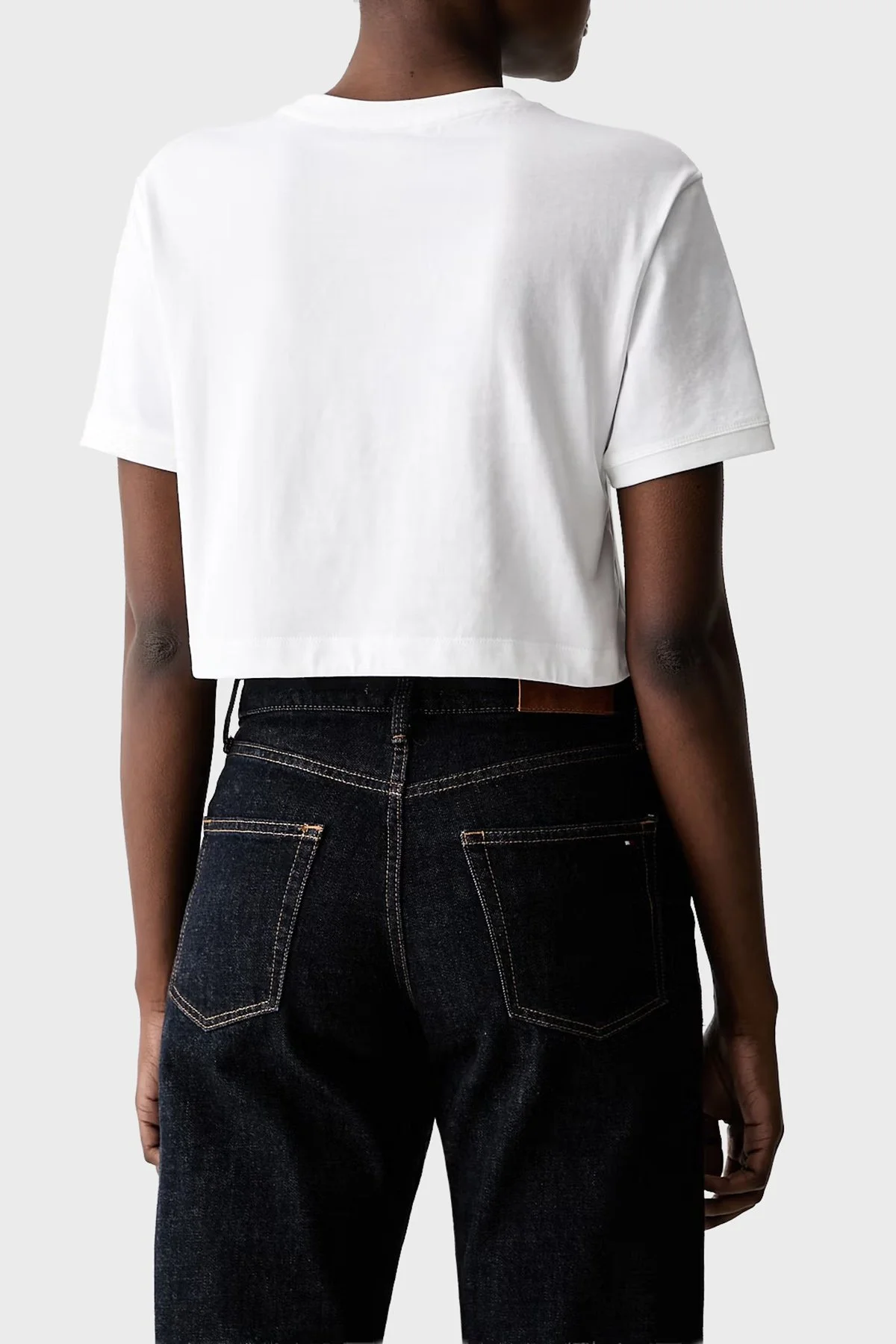 Calvin Klein Pamuklu Logolu Regular Fit Bisiklet Yaka LV047G288GYAF Kadın T Shirt LV047G288G YAF BEYAZ - 3