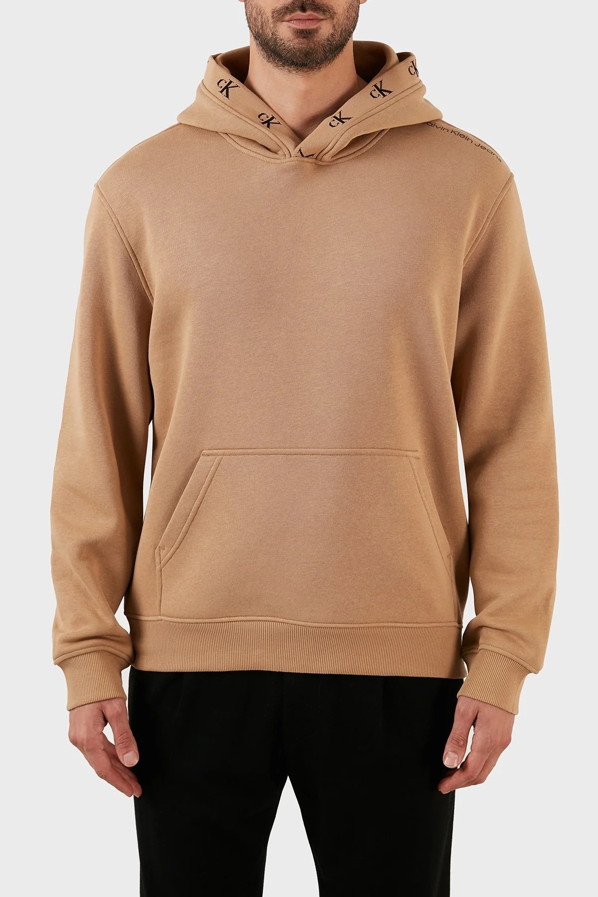 Calvin Klein Pamuklu Logolu Relaxed Fit Kapüşonlu Kanguru Cepli Erkek Sweat J30J321883 GV7 KAHVE - 1