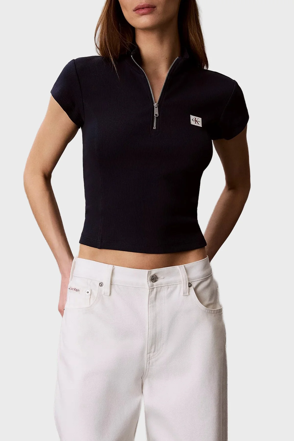 Calvin Klein Pamuklu Logolu Slim Fit Fermuarlı Dik Yaka LV047G240GCEF Kadın Top LV047G240G CEF LACİVERT - 1