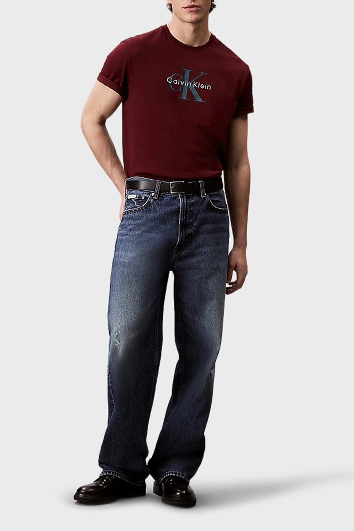 Calvin Klein Pamuklu Loose Fit Bisiklet Yaka Logolu LV04RB862GVLP Erkek T Shirt LV04RB862G VLP KIRMIZI - 2