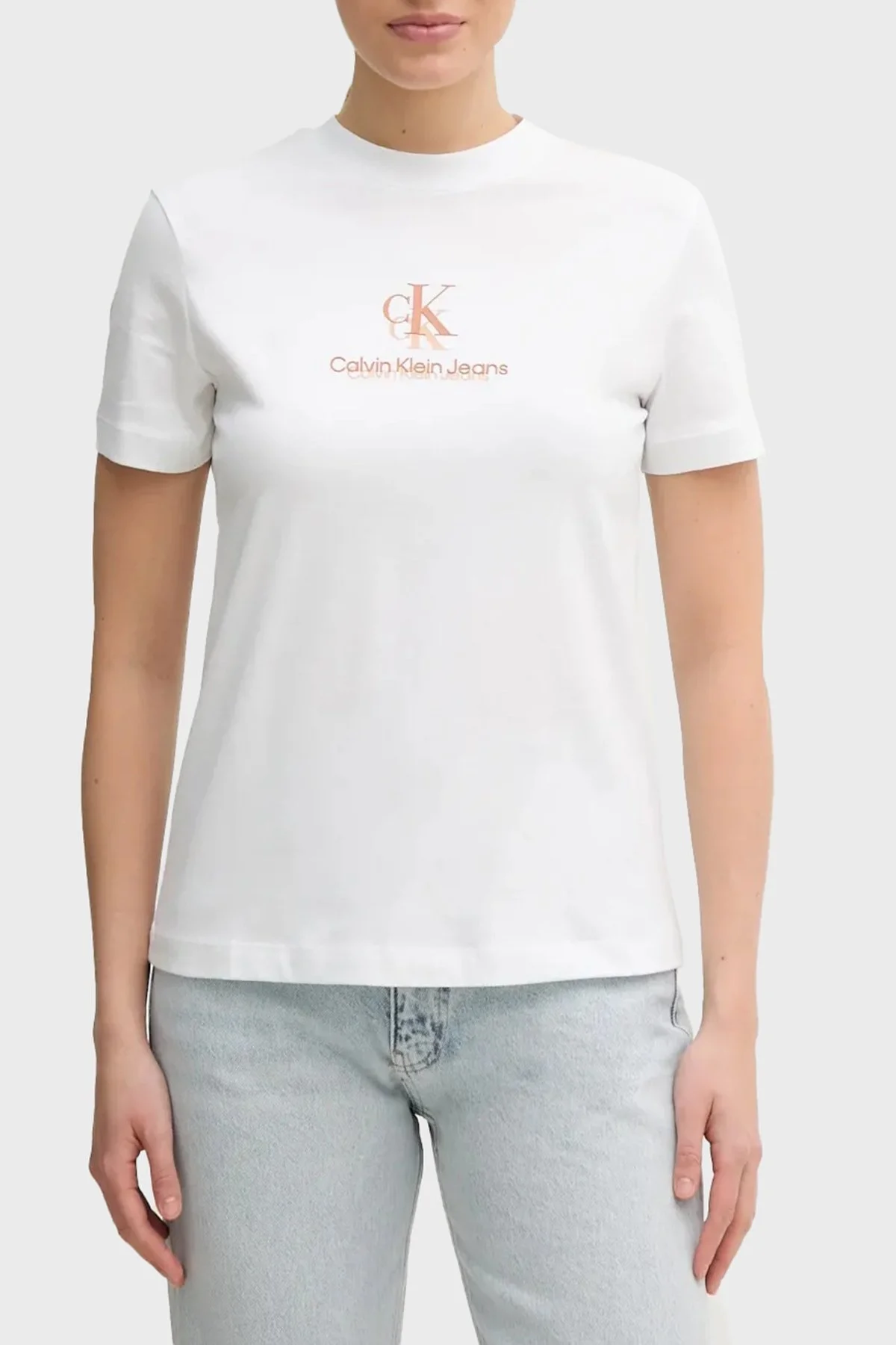 Calvin Klein Pamuklu Monogram Logo Baskılı Regular Fit Bisiklet Yaka J20J225545YAA Bayan T Shirt J20J225545 YAA BEYAZ - 6