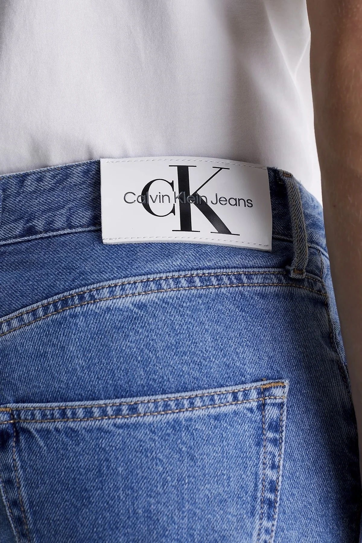 Calvin Klein Pamuklu Normal Bel Dad Jeans J30J3248411A4 Erkek Kot Pantolon J30J324841 1A4 MAVİ - 4