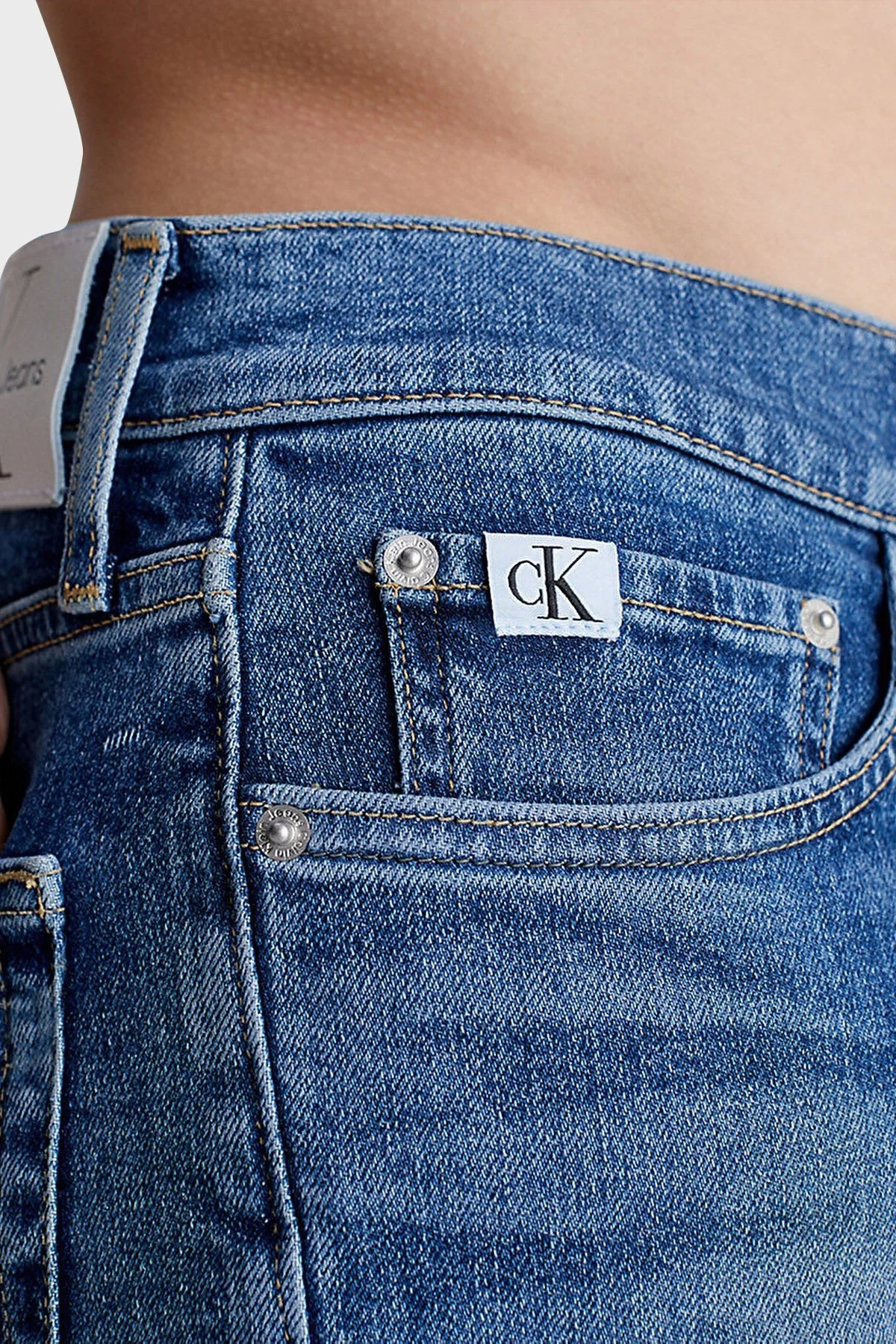 Calvin Klein Pamuklu Normal Bel Slim Fit Denim Erkek Short J30J322784 1A4 MAVİ - 4
