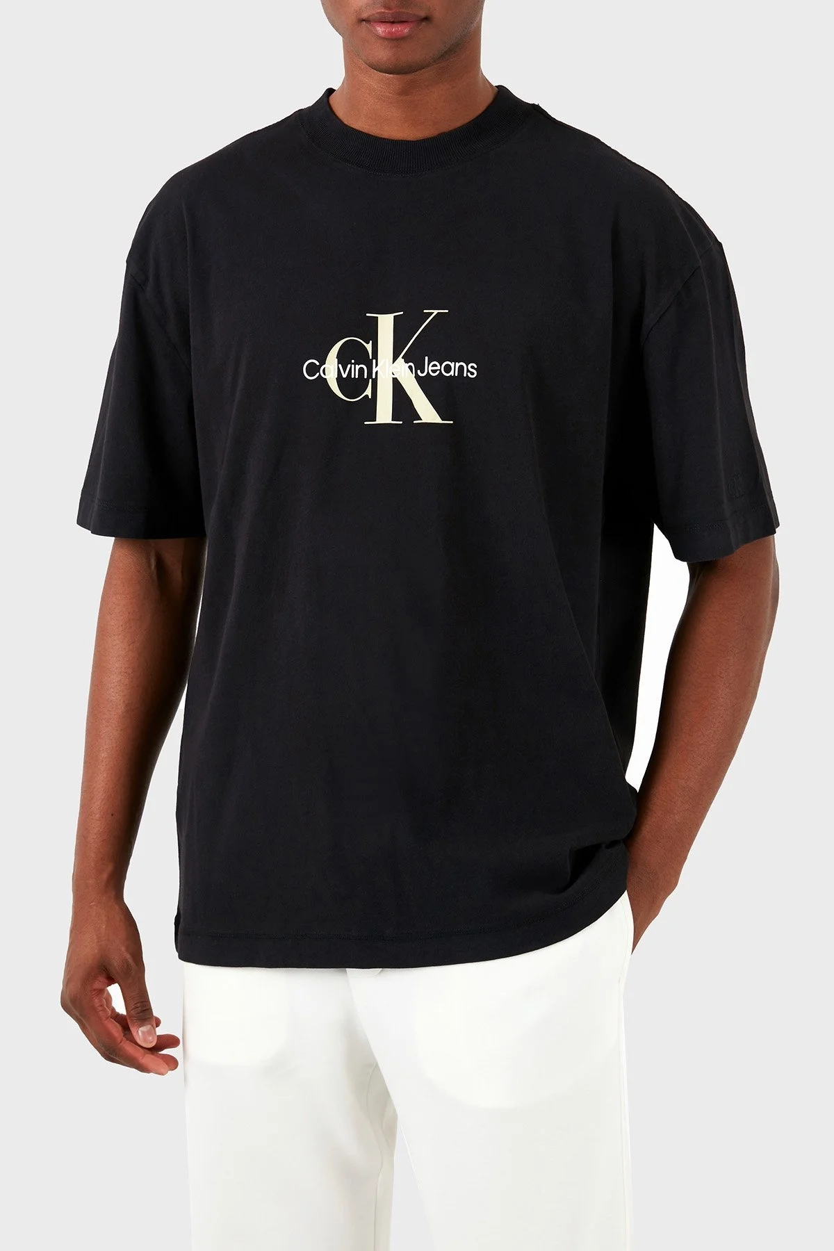 Calvin Klein Pamuklu Oversize Bisiklet Yaka J30J325427BEH Erkek T Shirt J30J325427 BEH SİYAH - 3