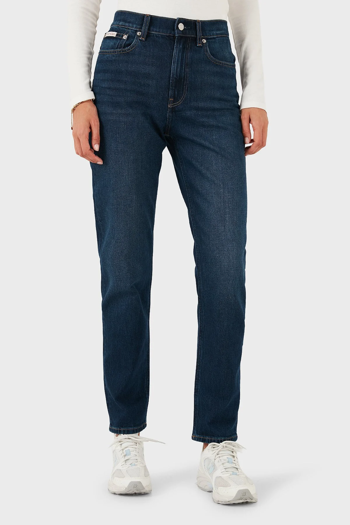 Calvin Klein Pamuklu Regula Fit Yüksek Bel Düz Paça Jeans LV047D842G30W Bayan Kot Pantolon LV047D842G 30W LACİVERT - 4