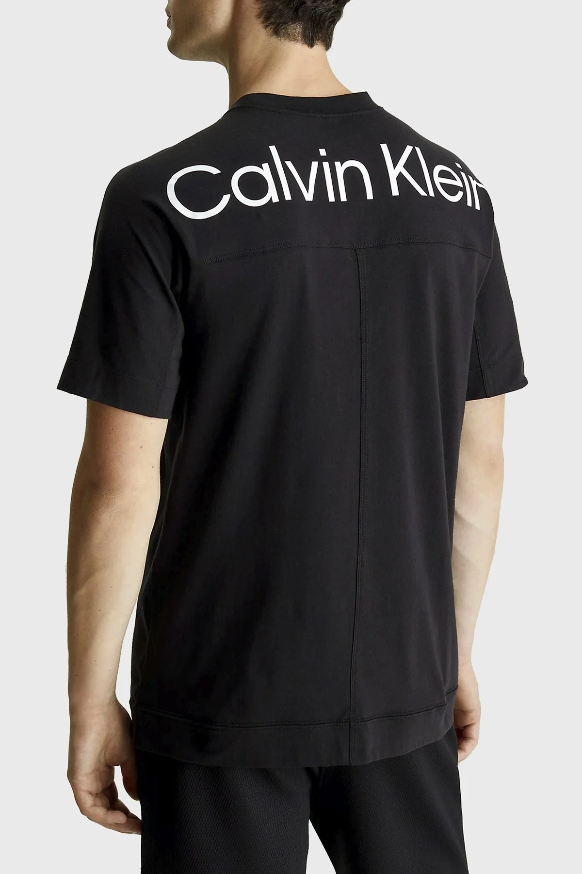 Calvin Klein Pamuklu Regular Fit Bisiklet Yaka 00GMS4K174BAE Erkek T Shirt 00GMS4K174 BAE SİYAH - 2