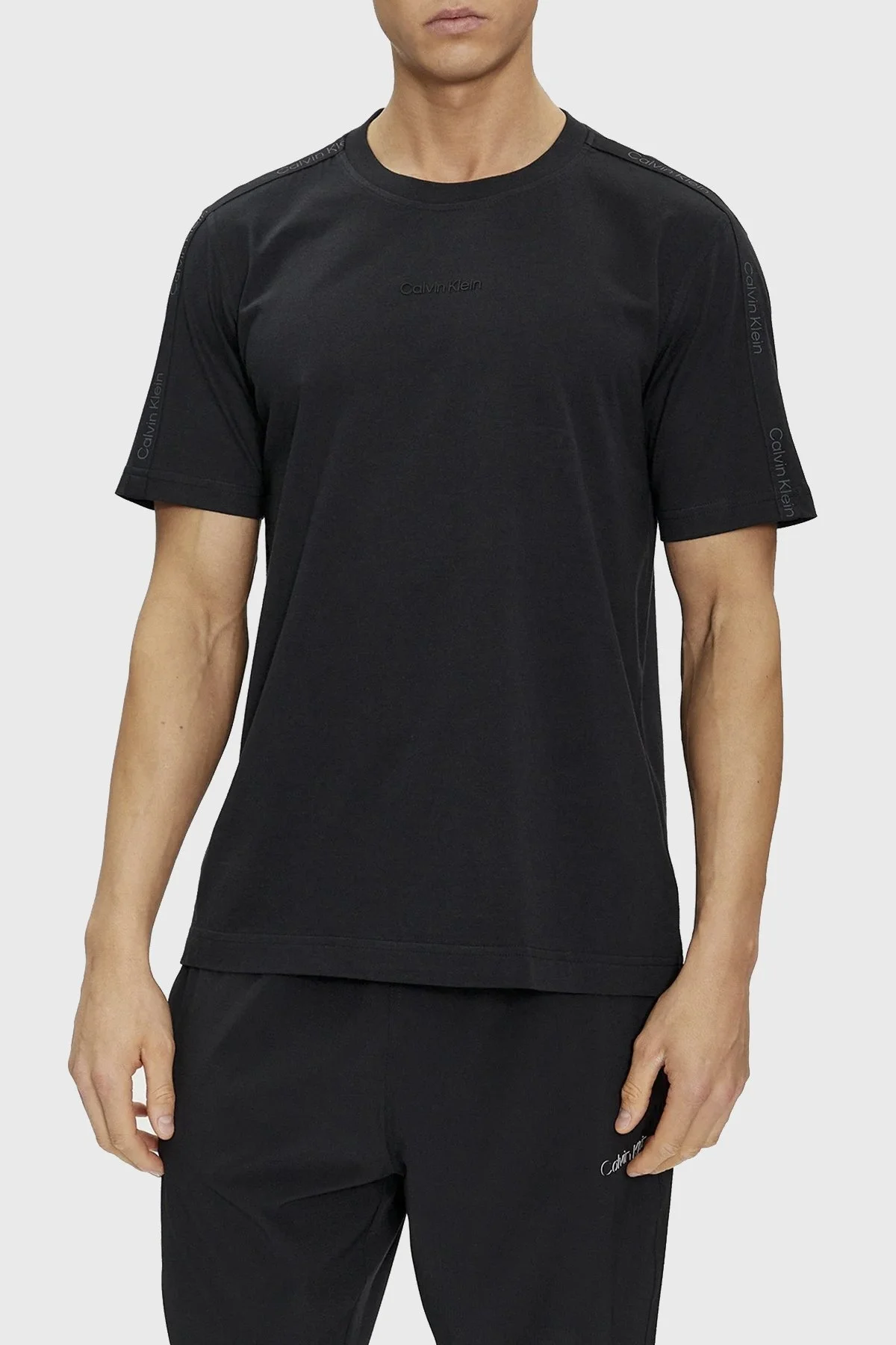 Calvin Klein Pamuklu Regular Fit Bisiklet Yaka 00GMS4K187BAE Erkek T Shirt 00GMS4K187 BAE SİYAH - 1