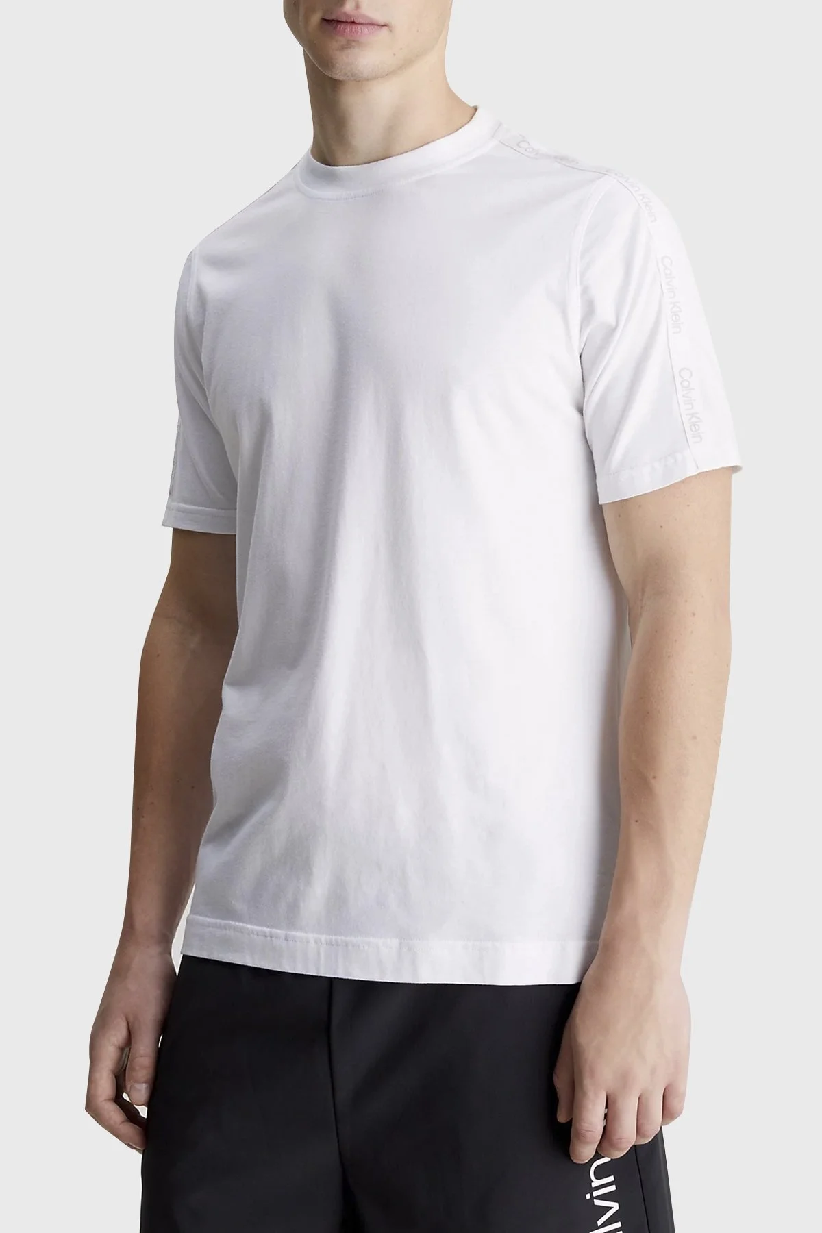 Calvin Klein Pamuklu Regular Fit Bisiklet Yaka 00GMS4K187YAA Erkek T Shirt 00GMS4K187 YAA BEYAZ - 1