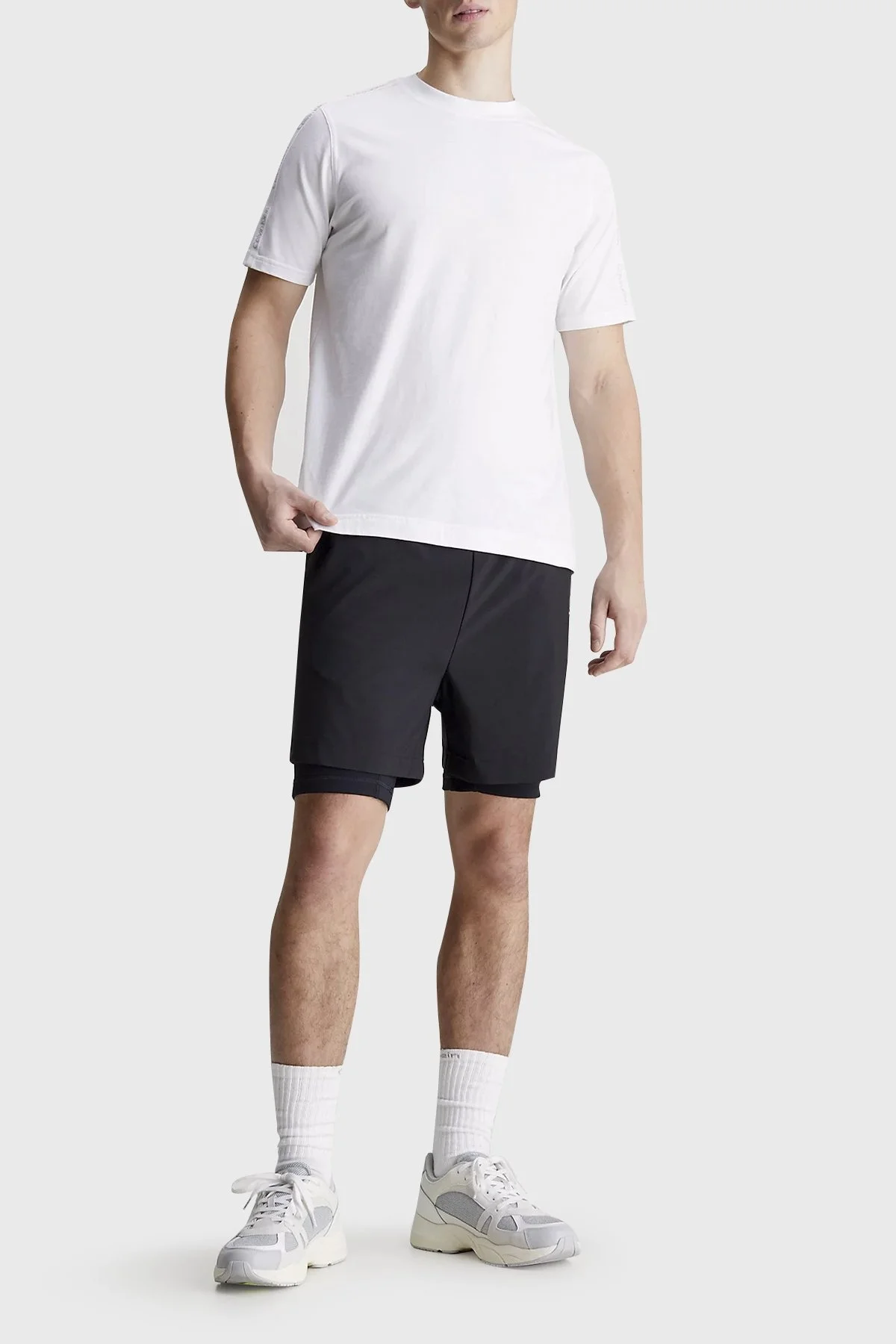 Calvin Klein Pamuklu Regular Fit Bisiklet Yaka 00GMS4K187YAA Erkek T Shirt 00GMS4K187 YAA BEYAZ - 3