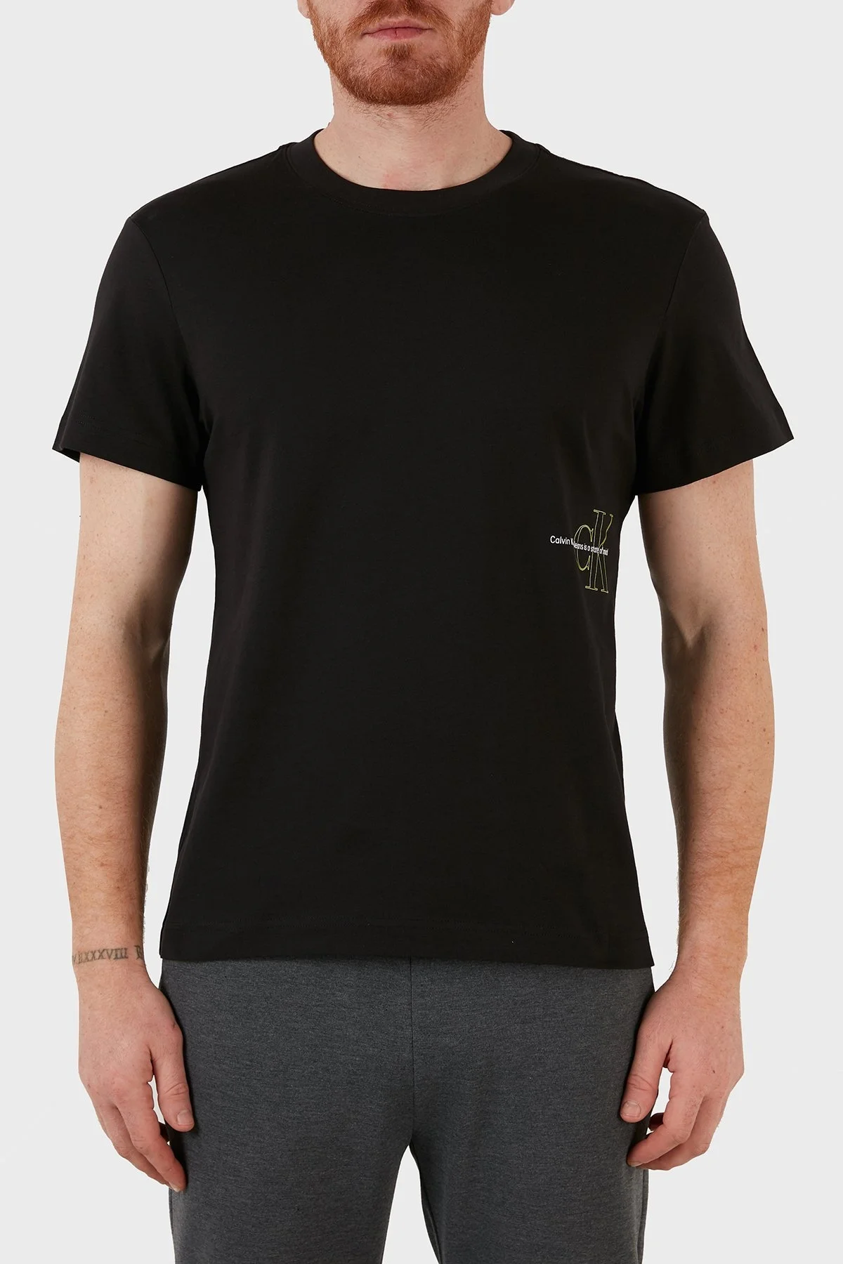 Calvin Klein Pamuklu Regular Fit Bisiklet Yaka Erkek T Shirt J30J320193 BEH SİYAH - 1