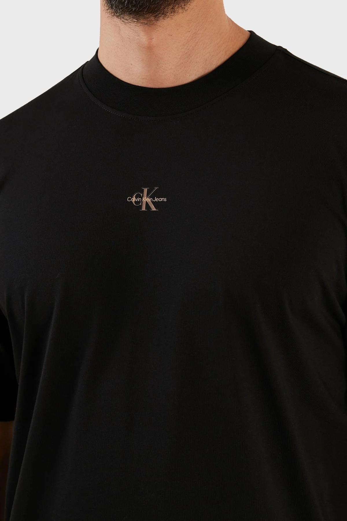 Calvin Klein Pamuklu Regular Fit Bisiklet Yaka Erkek T Shirt J30J322507 BEH SİYAH - 4