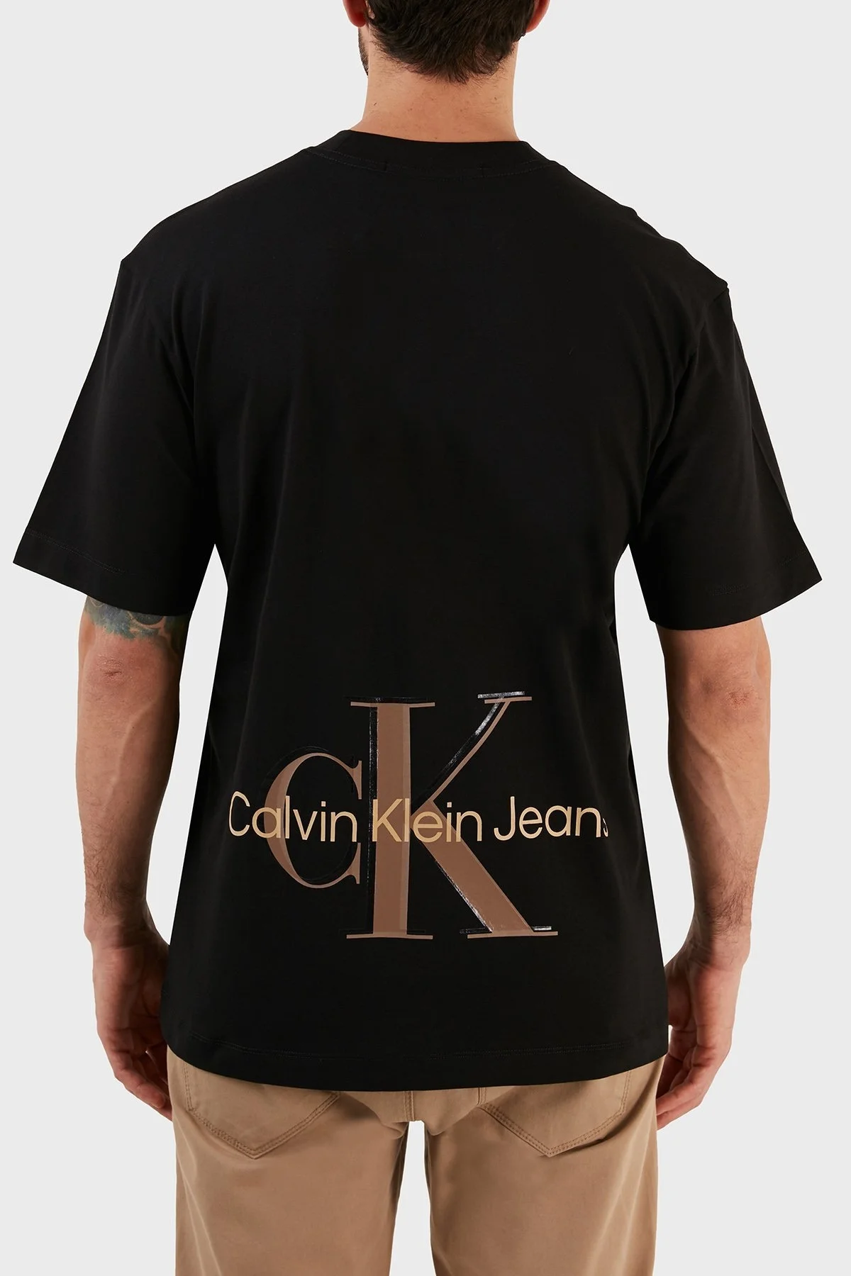 Calvin Klein Pamuklu Regular Fit Bisiklet Yaka Erkek T Shirt J30J322507 BEH SİYAH - 5
