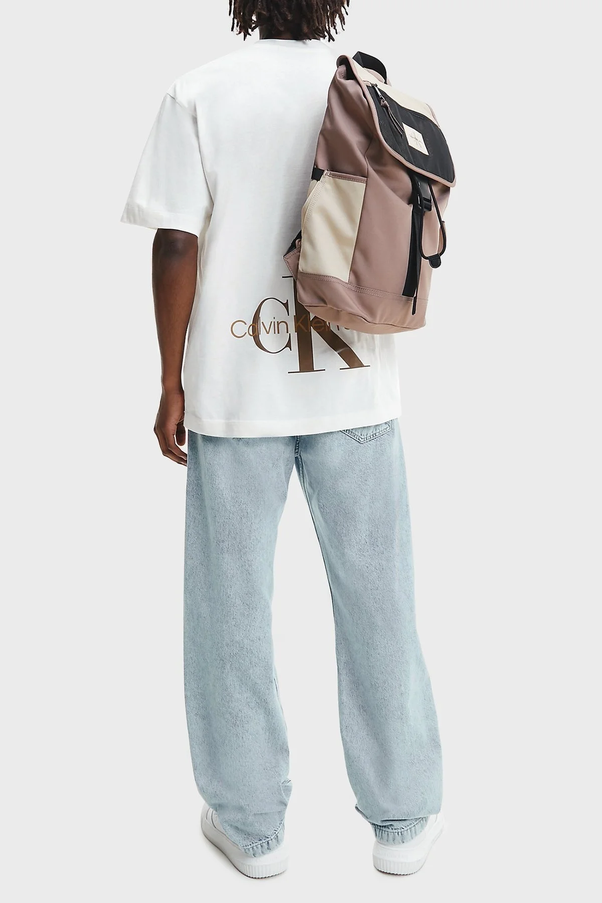 Calvin Klein Pamuklu Regular Fit Bisiklet Yaka Erkek T Shirt J30J322507 YBI BEYAZ - 4