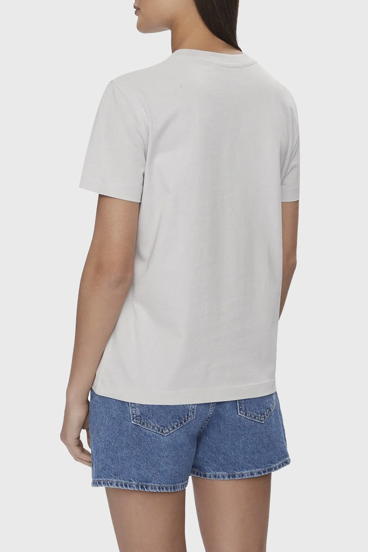 Calvin Klein Pamuklu Regular Fit Bisiklet Yaka J20J223264PC8 Bayan T Shirt J20J223264 PC8 AÇIK GRİ - 2