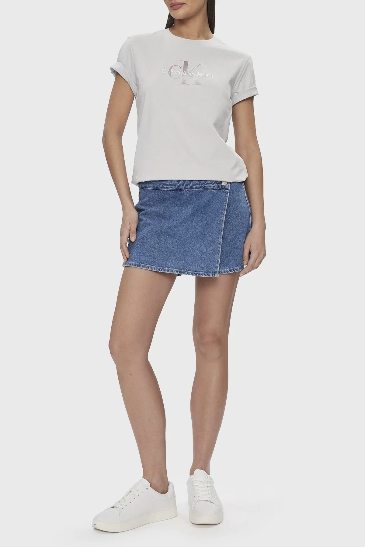 Calvin Klein Pamuklu Regular Fit Bisiklet Yaka J20J223264PC8 Bayan T Shirt J20J223264 PC8 AÇIK GRİ - 3