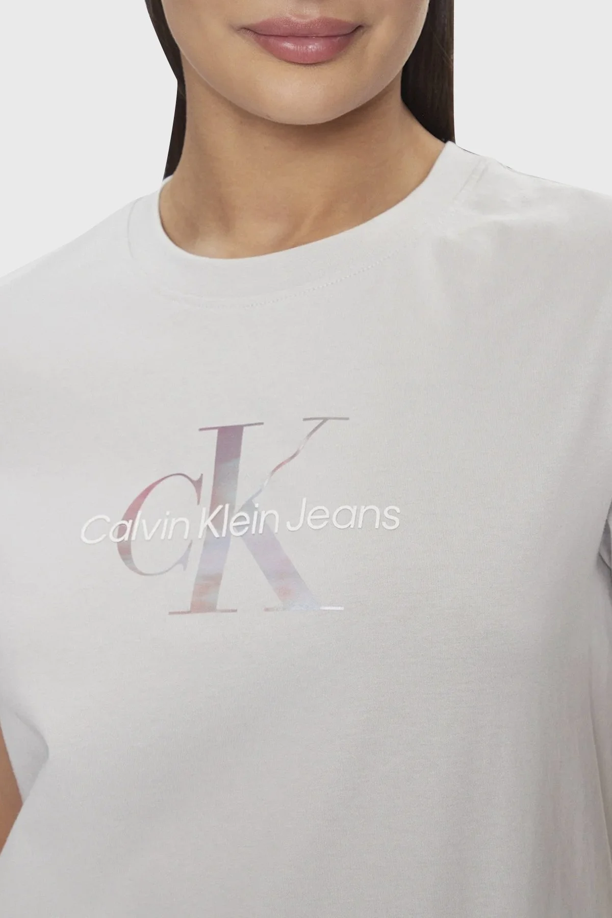 Calvin Klein Pamuklu Regular Fit Bisiklet Yaka J20J223264PC8 Bayan T Shirt J20J223264 PC8 AÇIK GRİ - 4