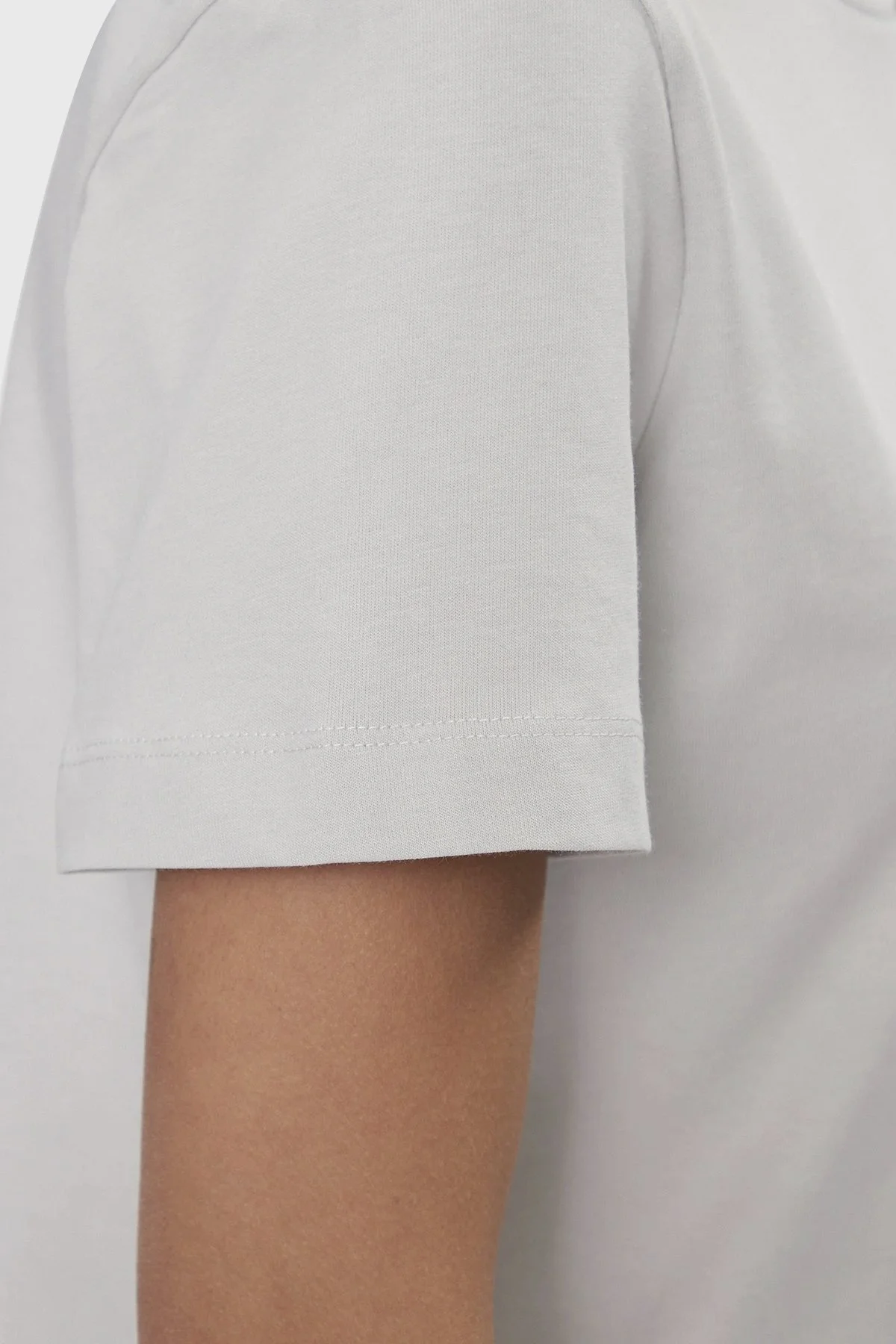 Calvin Klein Pamuklu Regular Fit Bisiklet Yaka J20J223264PC8 Bayan T Shirt J20J223264 PC8 AÇIK GRİ - 5