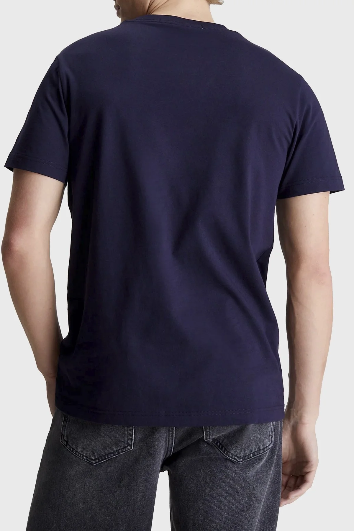 Calvin Klein Pamuklu Regular Fit Bisiklet Yaka J30J323483CHW Erkek T Shirt J30J323483 CHW LACİVERT - 2