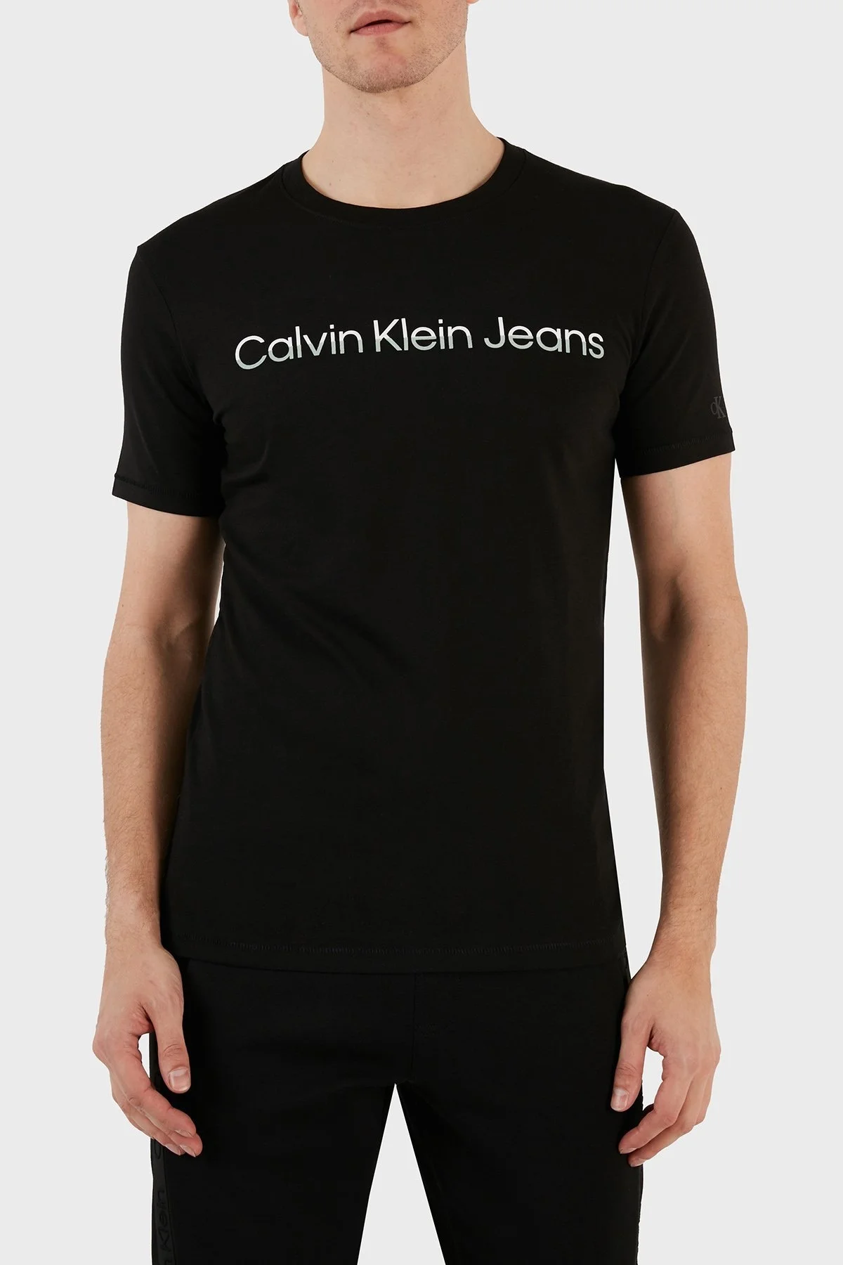 Calvin Klein Pamuklu Regular Fit Bisiklet Yaka J30J324682BEH Erkek T Shirt J30J324682 BEH SİYAH - 4