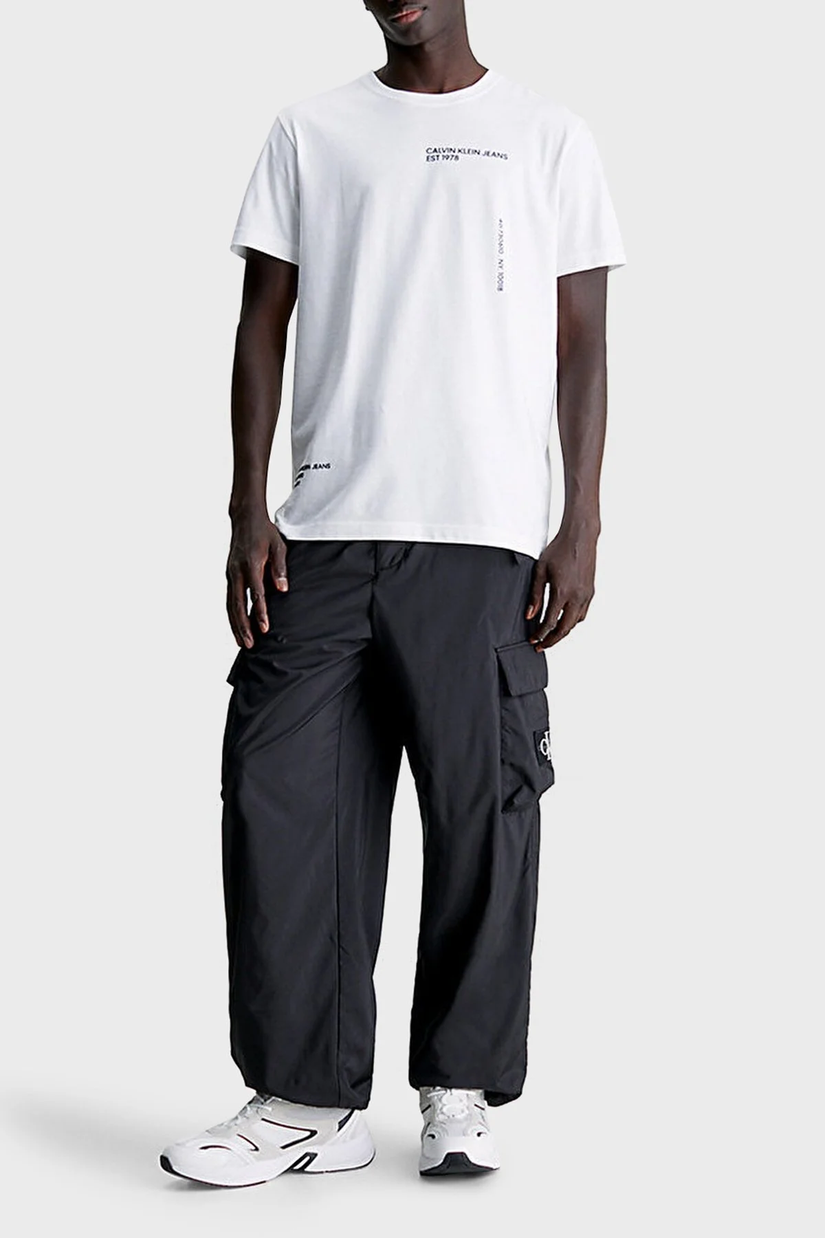 Calvin Klein Pamuklu Regular Fit Bisiklet Yaka J30J325065YAF Erkek T Shirt J30J325065 YAF BEYAZ - 3