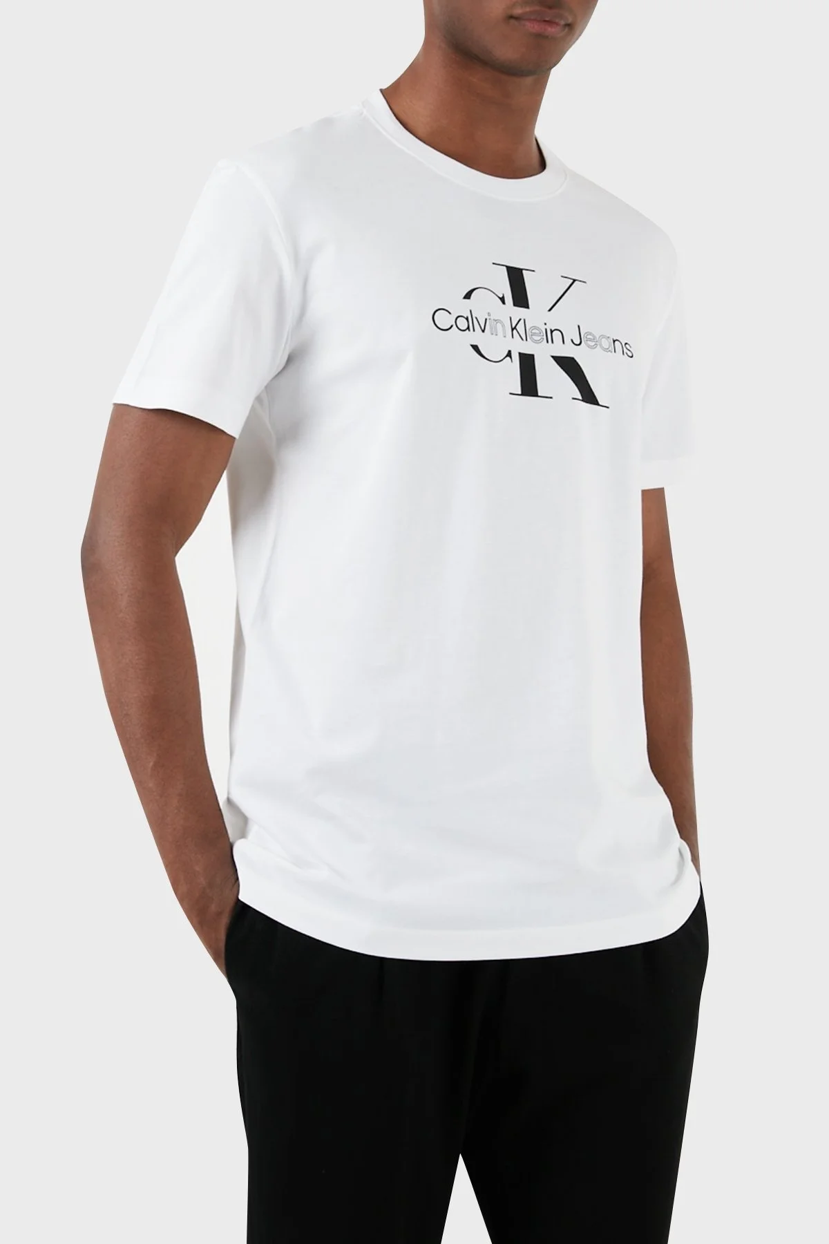 Calvin Klein Pamuklu Regular Fit Bisiklet Yaka J30J325190YAF Erkek T Shirt J30J325190 YAF BEYAZ - 1