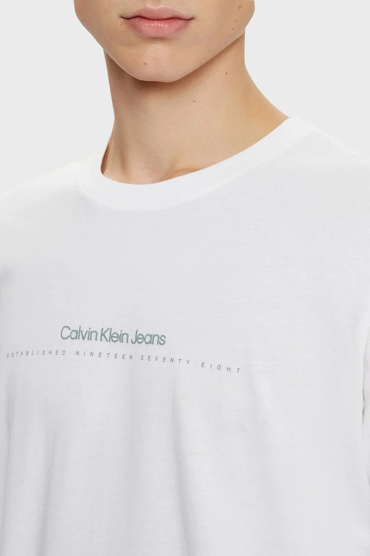 Calvin Klein Pamuklu Regular Fit Bisiklet Yaka J30J327075YAF Erkek T Shirt J30J327075 YAF BEYAZ - 4