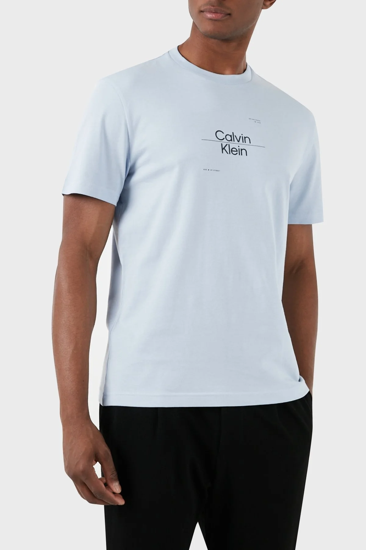 Calvin Klein Pamuklu Regular Fit Bisiklet Yaka K10K112489CGK Erkek T Shirt K10K112489 CGK AÇIK MAVİ - 1
