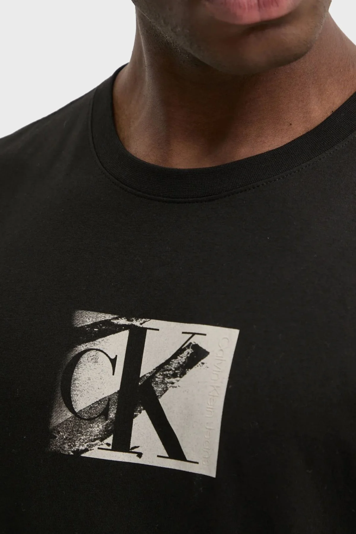 Calvin Klein Pamuklu Regular Fit Bisiklet Yaka Logo Baskılı J30J327077BEH Erkek T Shirt J30J327077 BEH SİYAH - 3