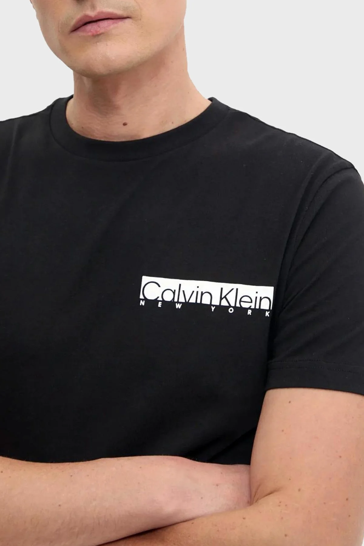 Calvin Klein Pamuklu Regular Fit Bisiklet Yaka Logolu K10K113800BEH Erkek T Shirt K10K113800 BEH SİYAH - 9