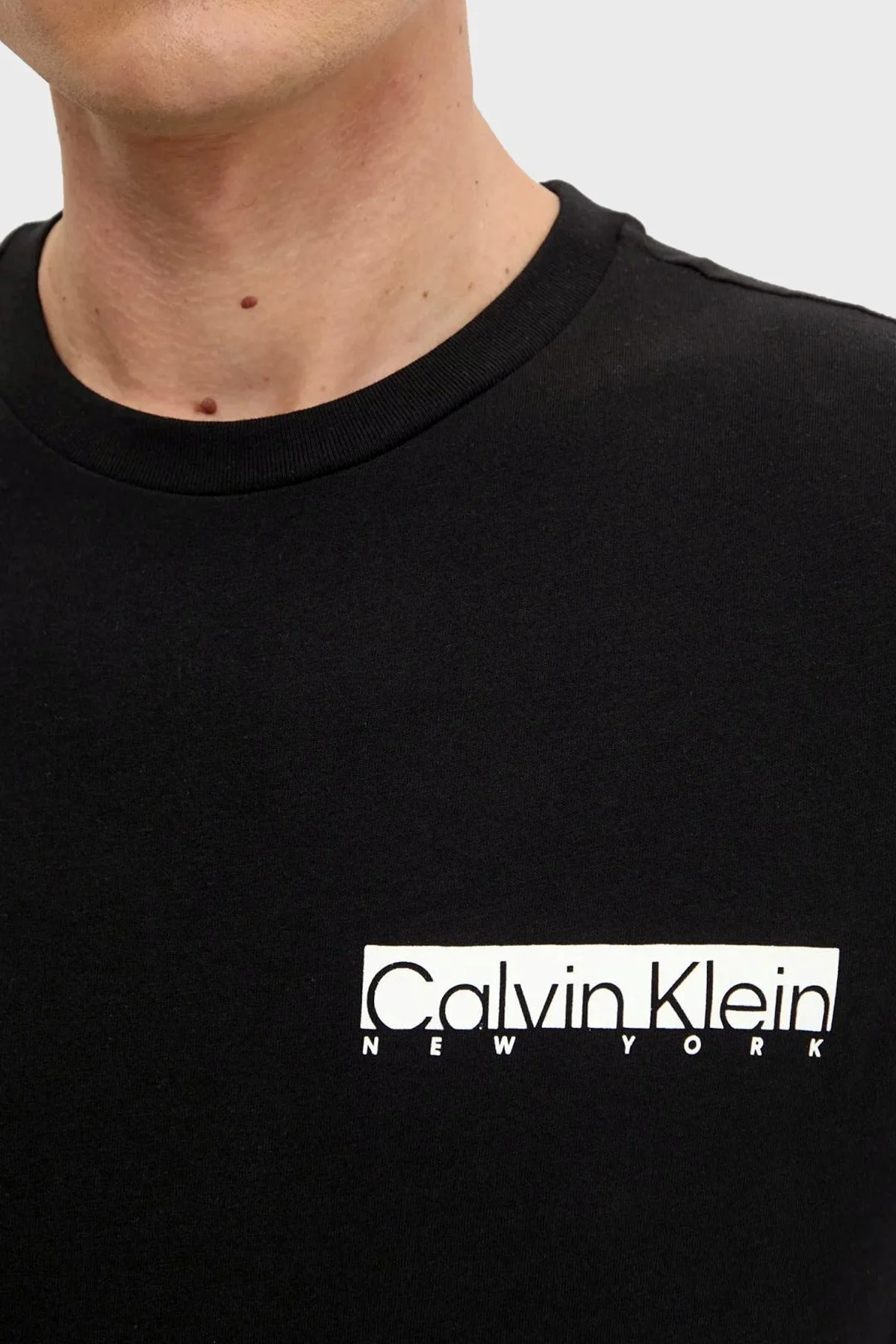 Calvin Klein Pamuklu Regular Fit Bisiklet Yaka Logolu K10K113800BEH Erkek T Shirt K10K113800 BEH SİYAH - 10