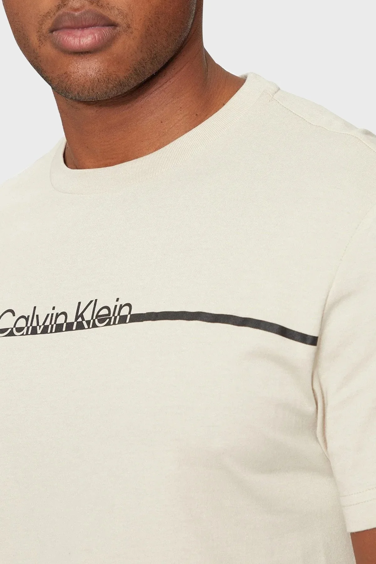 Calvin Klein Pamuklu Regular Fit Bisiklet Yaka Logolu K10K113802PEA Erkek T Shirt K10K113802 PEA BEJ - 9