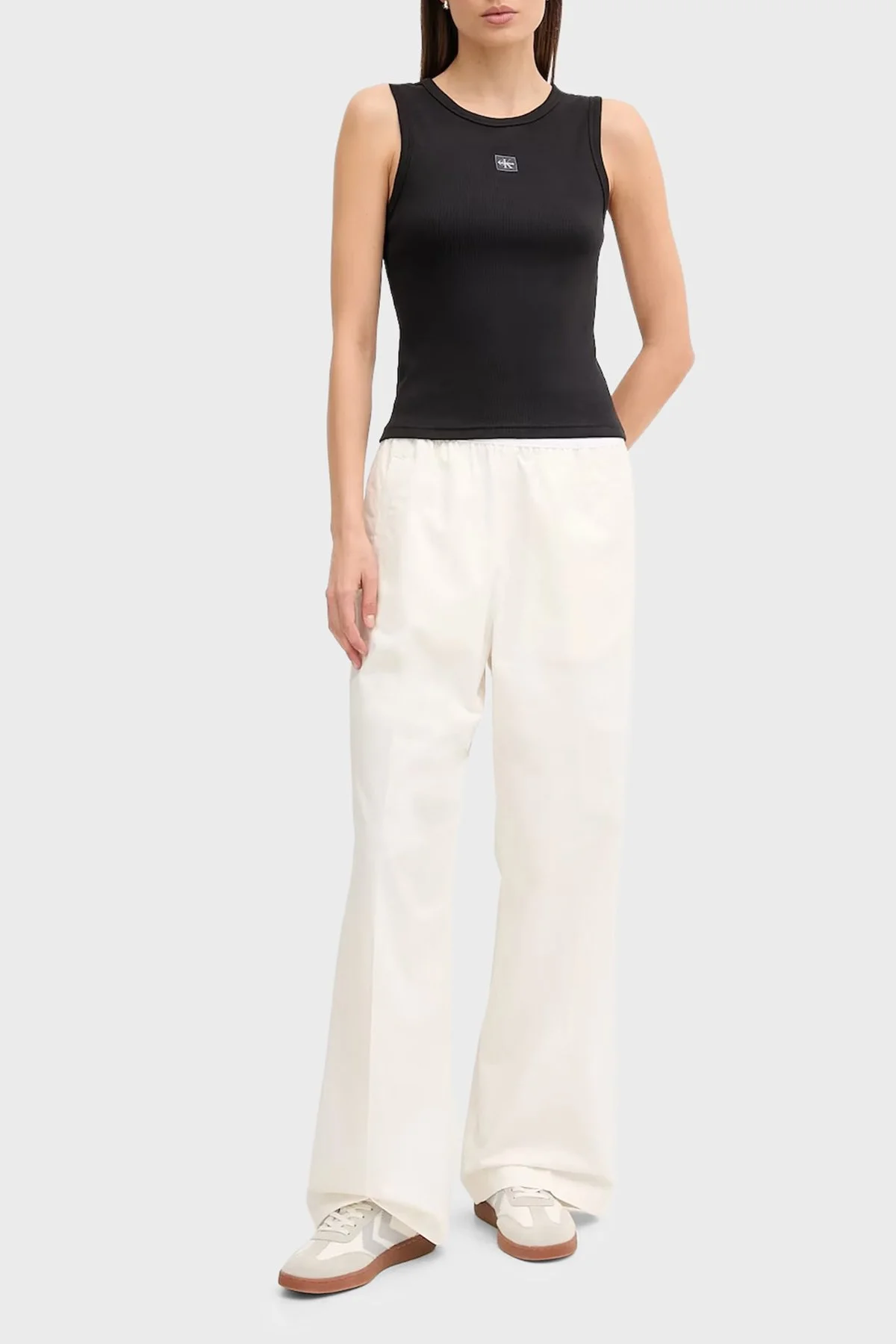 Calvin Klein Pamuklu Regular Fit Bisiklet Yaka Logolu LV047C201GUB1 Kadın Top LV047C201G UB1 SİYAH - 7