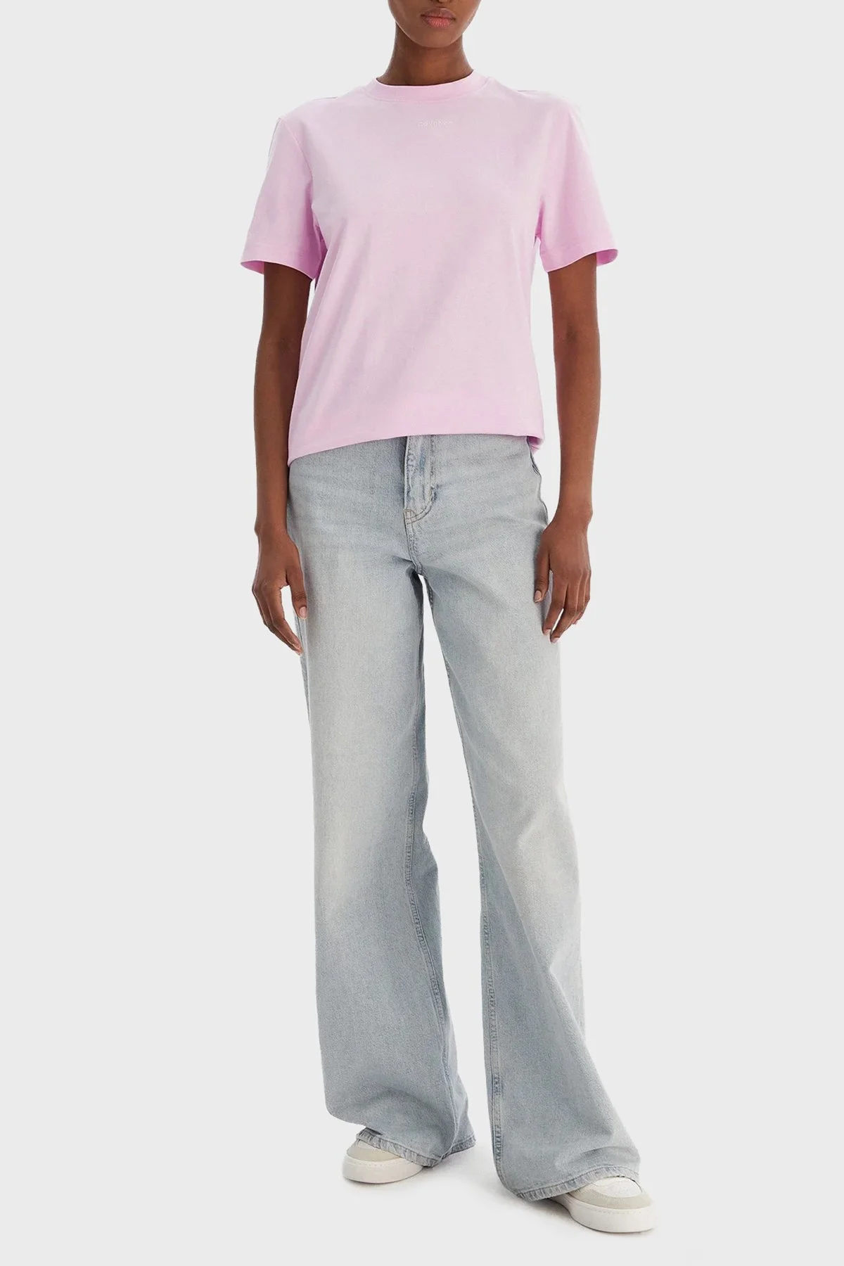 Calvin Klein Pamuklu Regular Fit Bisiklet Yaka Logolu LV147C857G2MU Bayan T Shirt LV147C857G 2MU PEMBE - 2